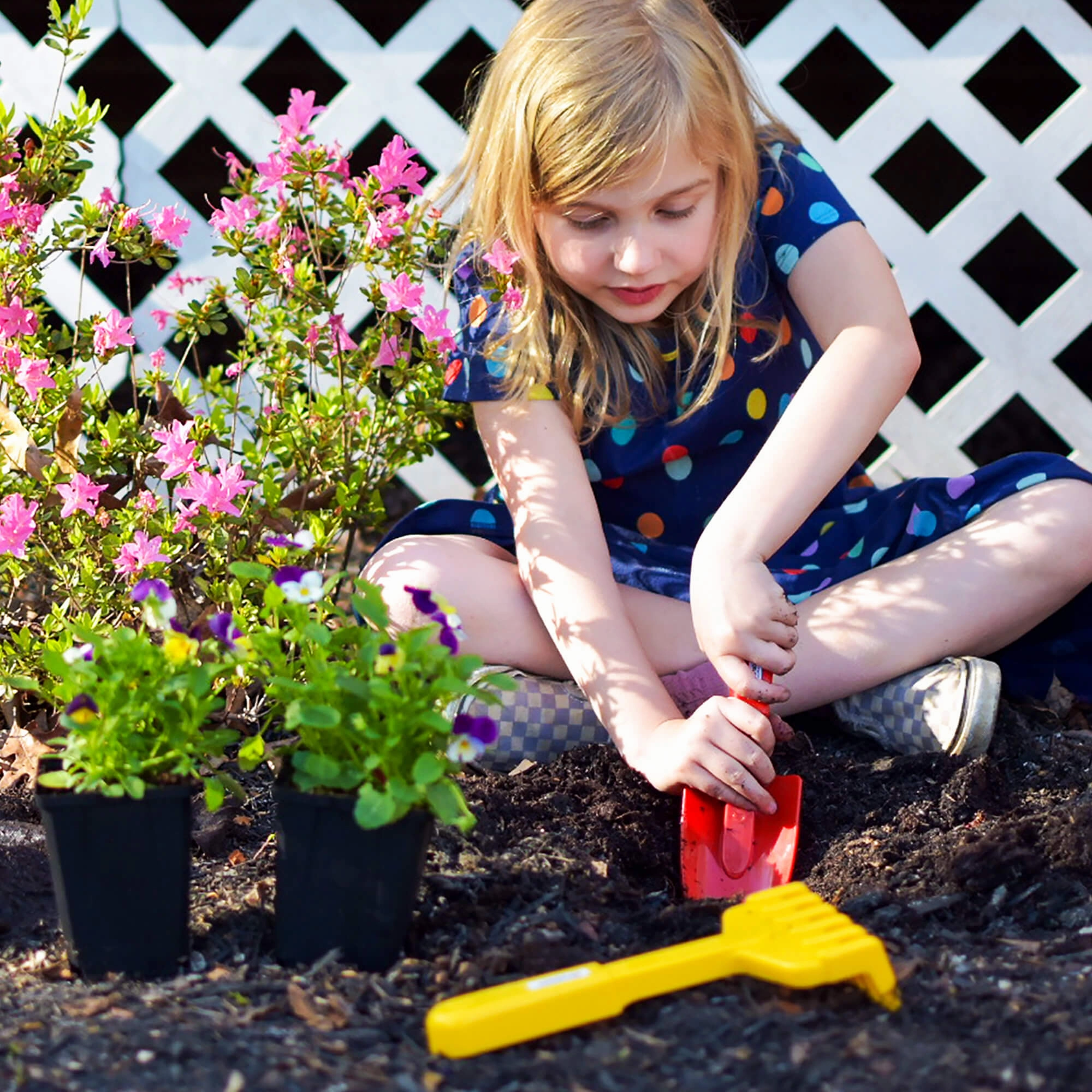 2 Piece Garden Set - Includes Hand Rake & Shovel