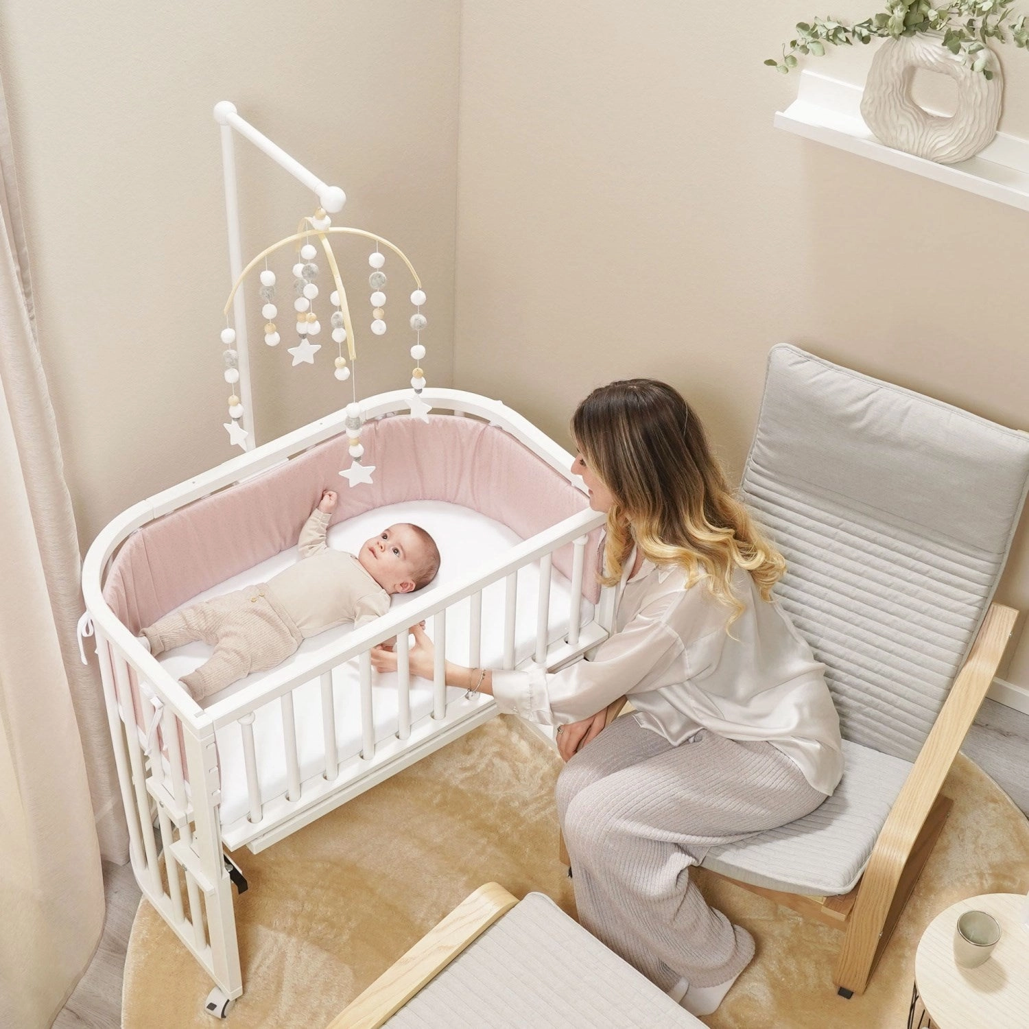 babybay  White Varnished Mobile Holder