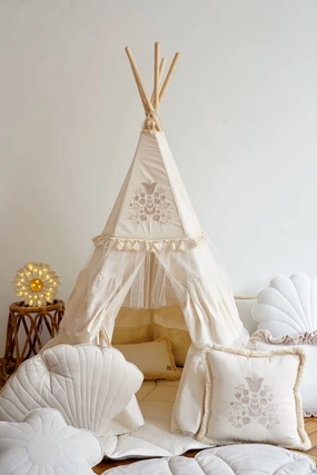 Boho Teepee Tent with Frills and "Caramel" Mat with Frill Set