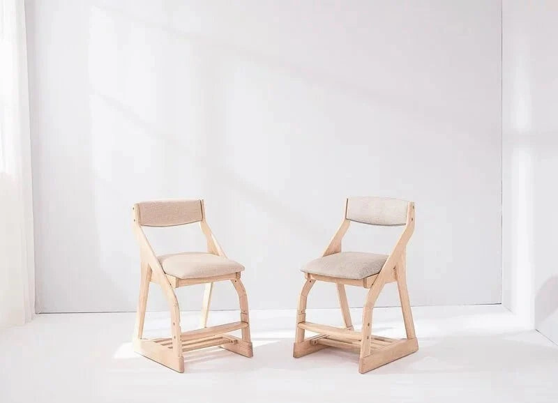 Calla Adjustable Solid Wood Chair for Kids - 4 Height Settings, Easy-to-Clean Fabric
