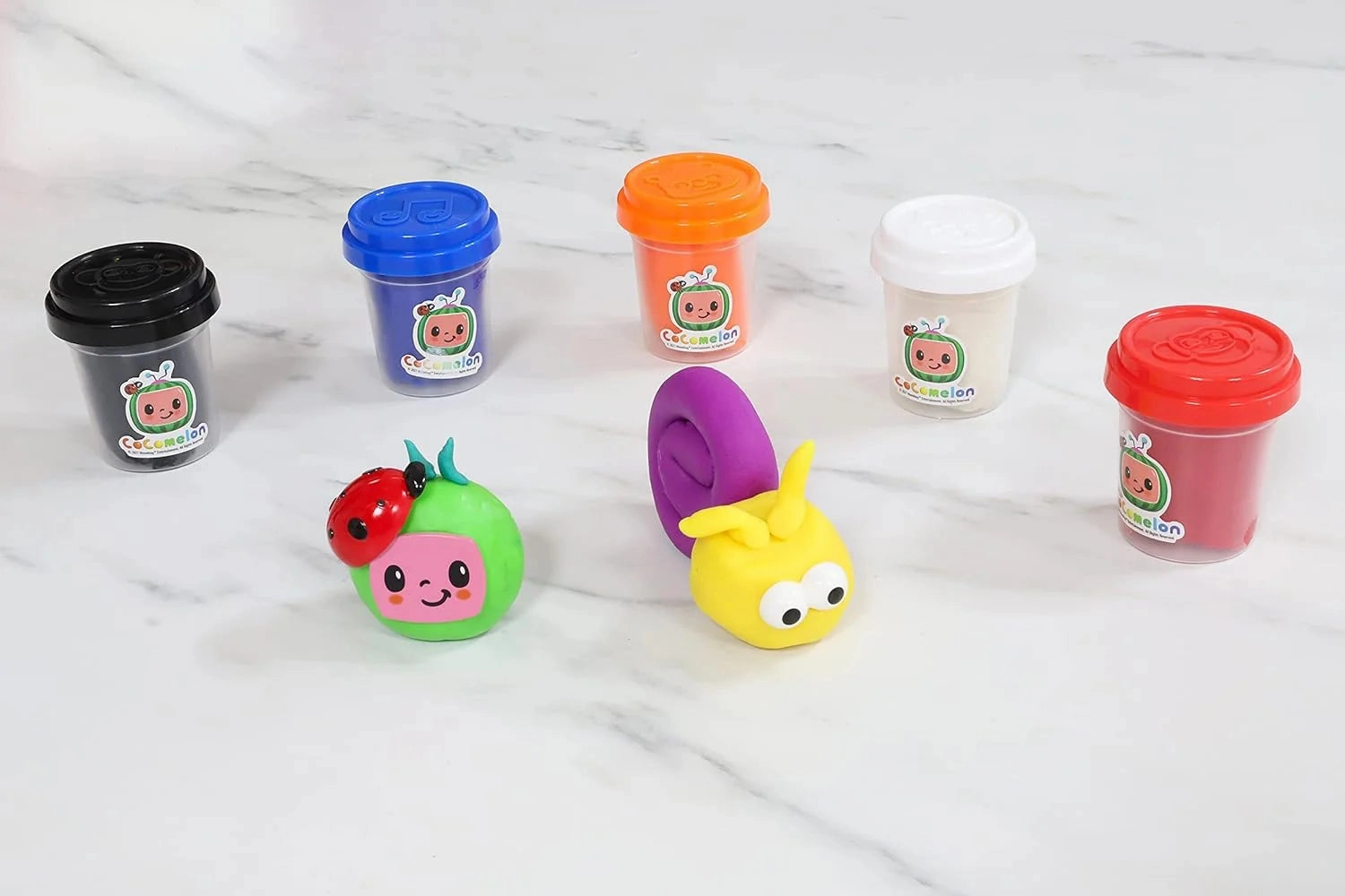 CoComelon MEGA Dough Bus