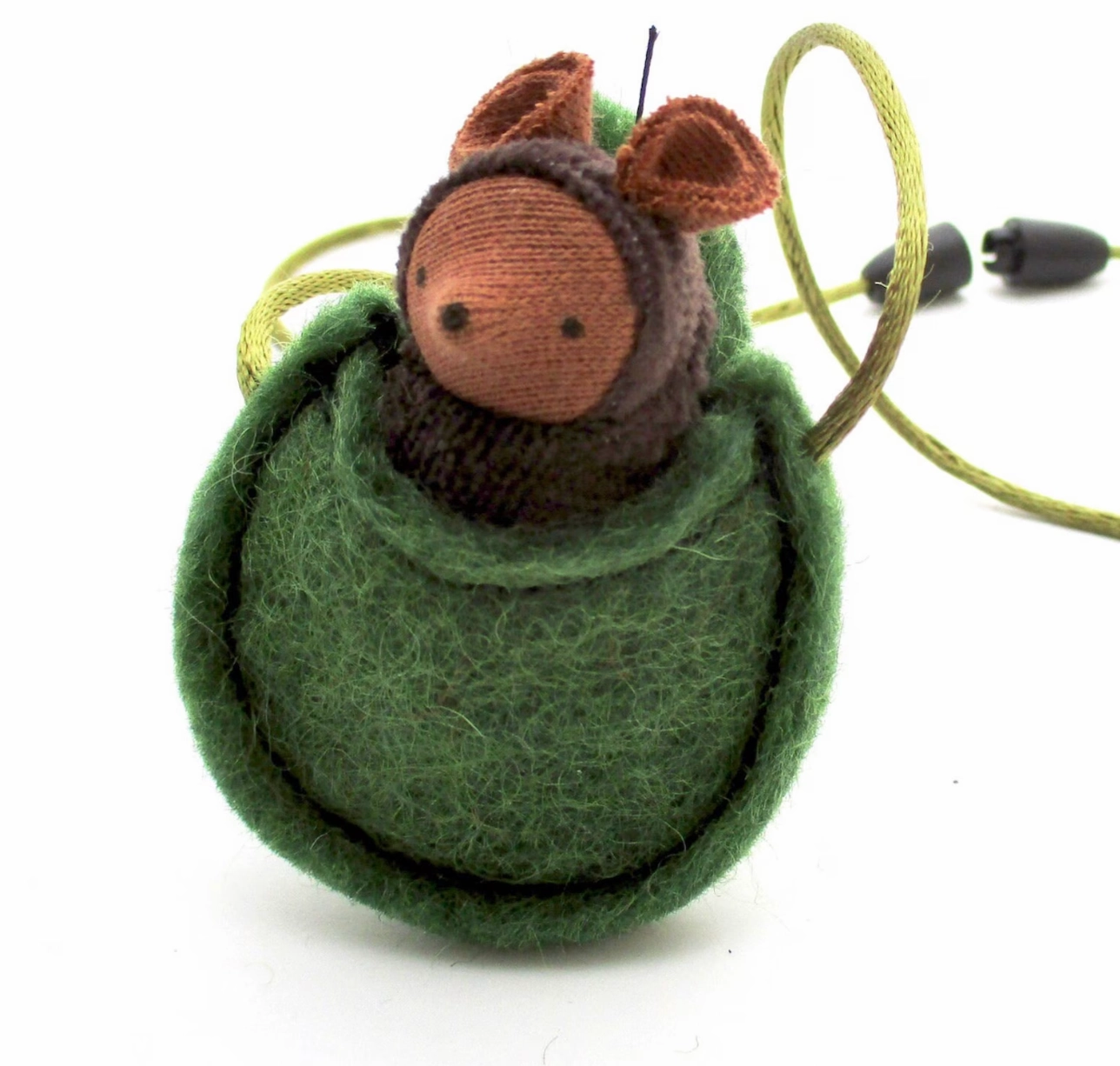 Fairyshadow Critter Necklace, Brown Mouse