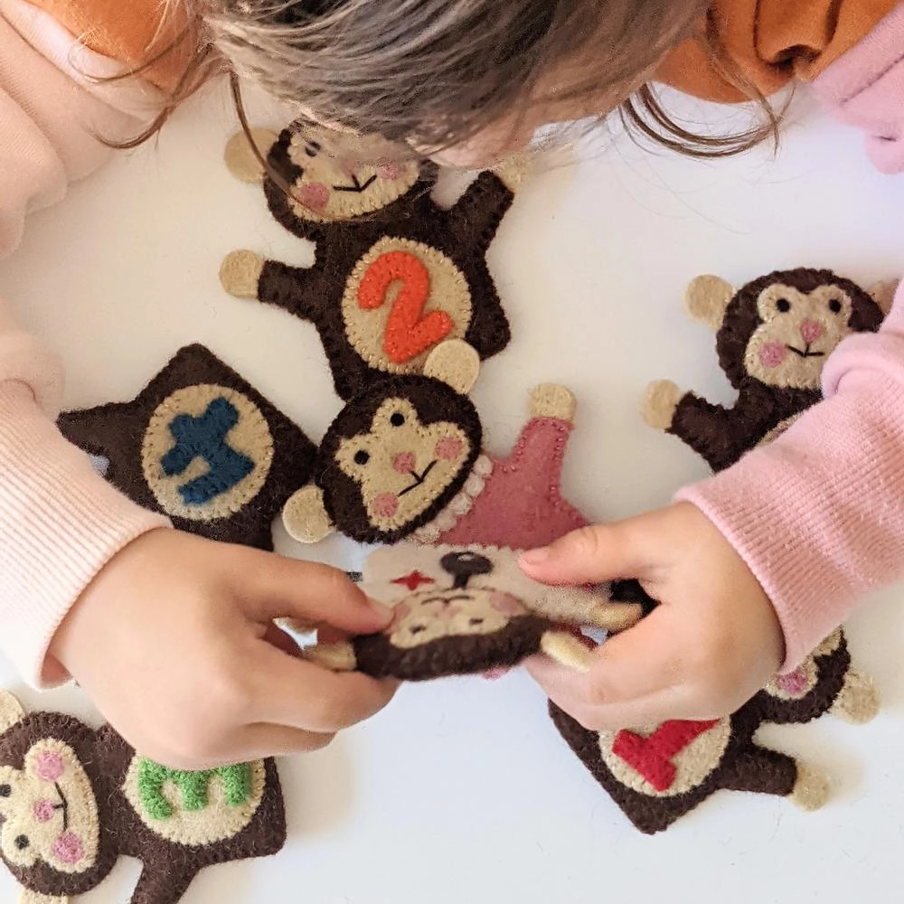 Five Little Monkeys, Finger Puppet Set of 7