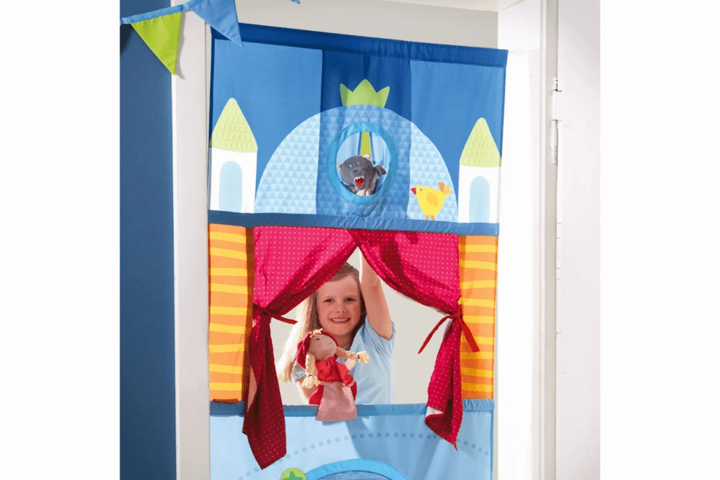 Hanging Doorway Puppet Theatre