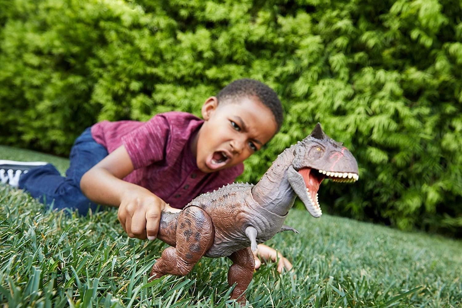 Jurassic World Camp Cretaceous Control 'N Conquer Carnotaurus Toro