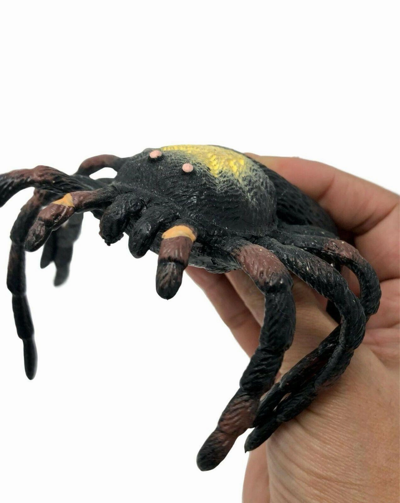 Keycraft Fumfings 19cm Stretchy Beanie Tarantula