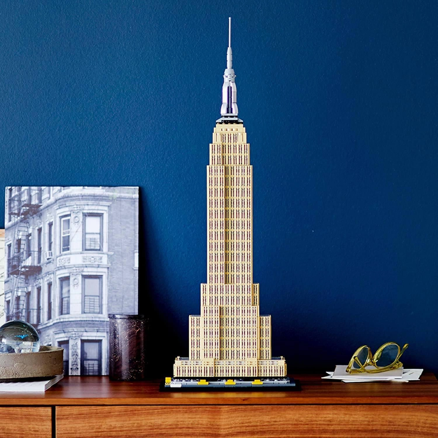 LEGO ARCHITECTURE 21046 Empire State Building