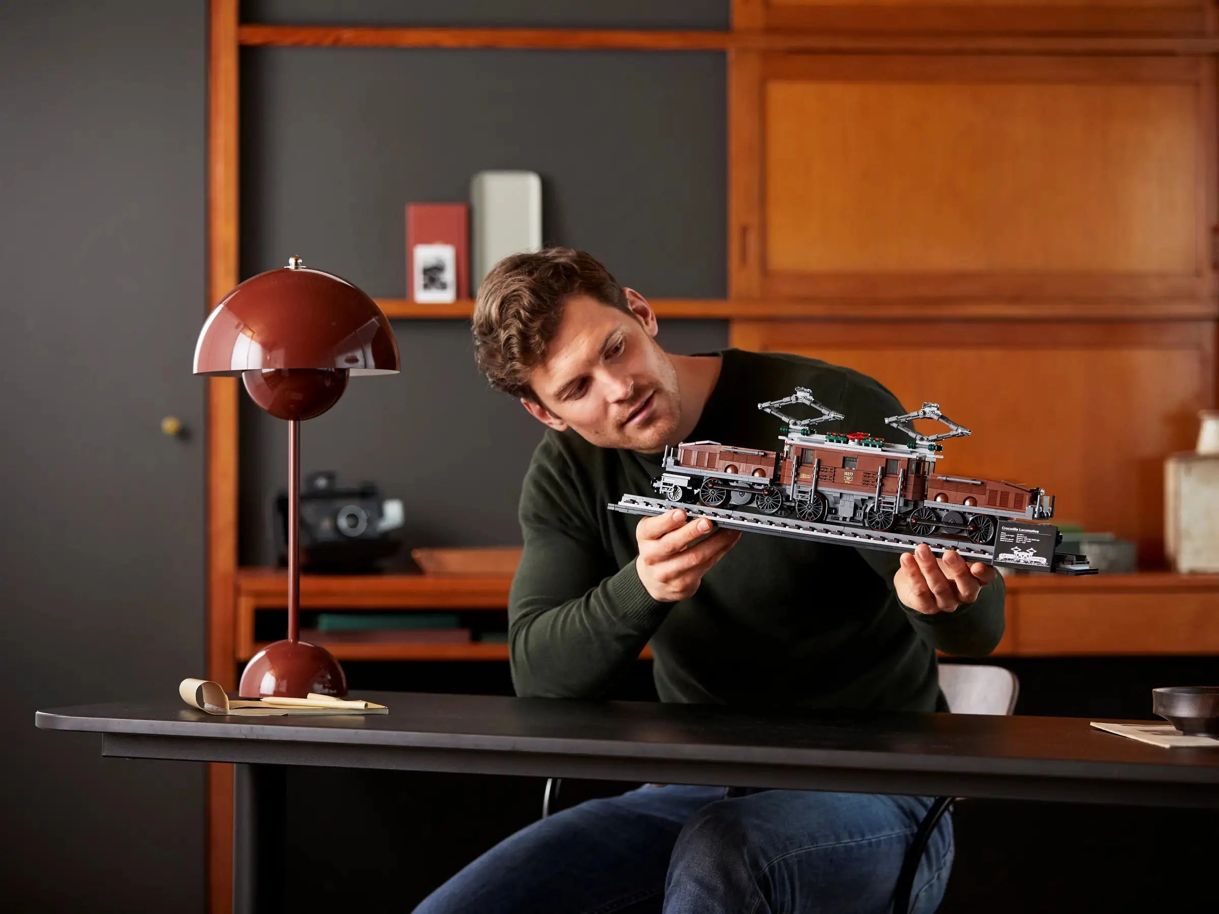 LEGO CREATOR 10277 Crocodile Locomotive