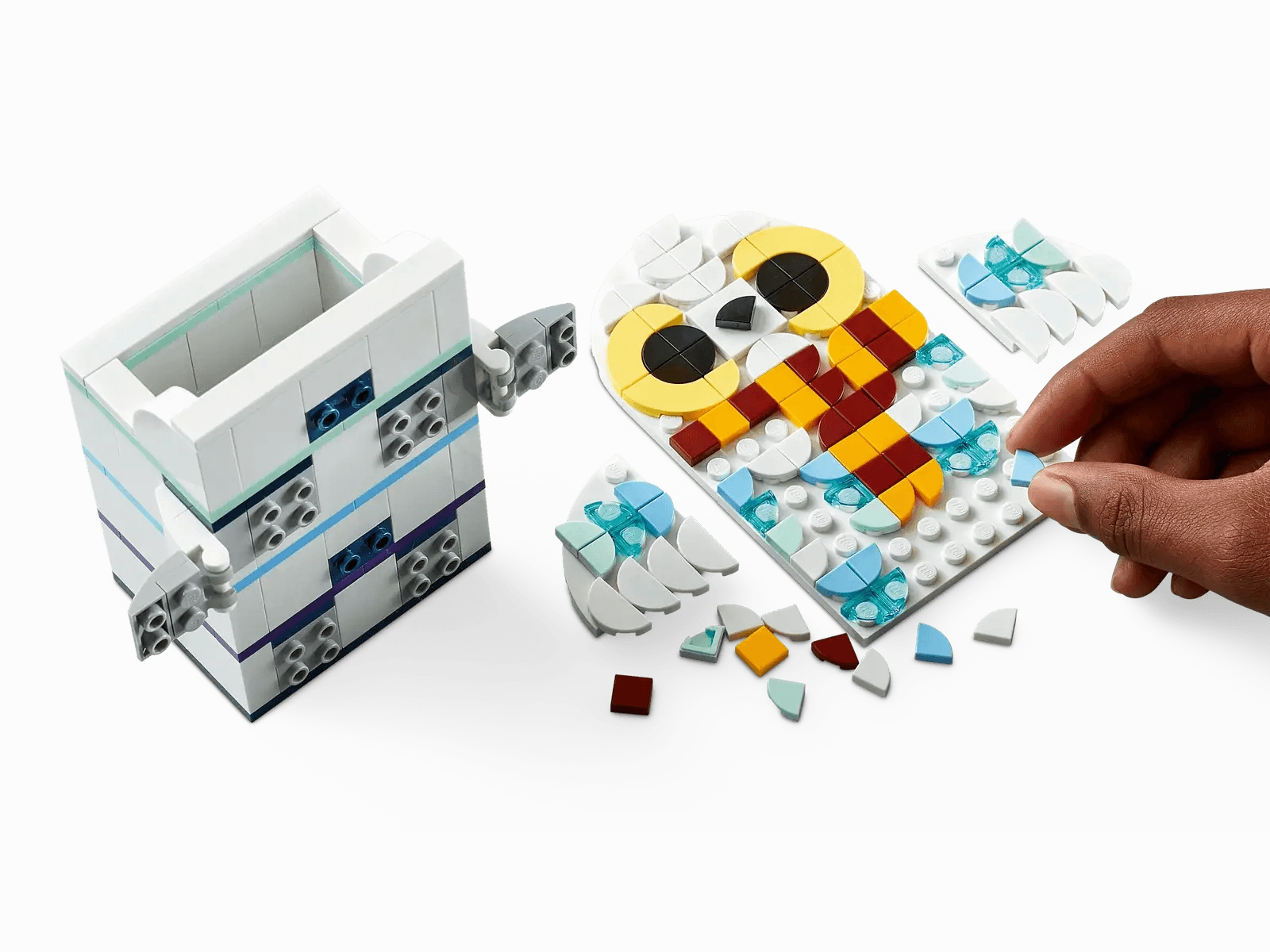 LEGO DOTS 41809 Harry Potter Hedwig Pencil Holder Set