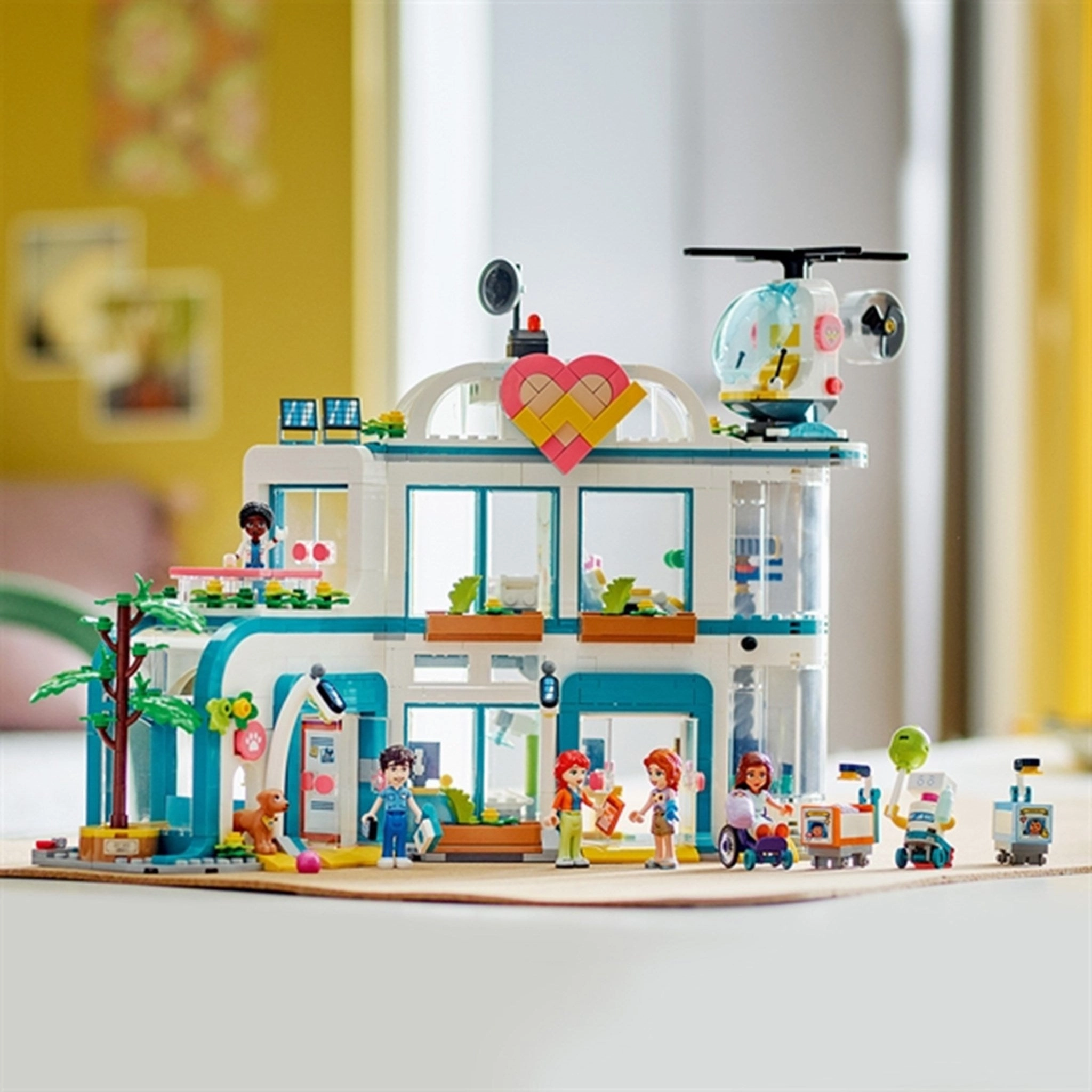 LEGO Friends Heartlake City Hospital