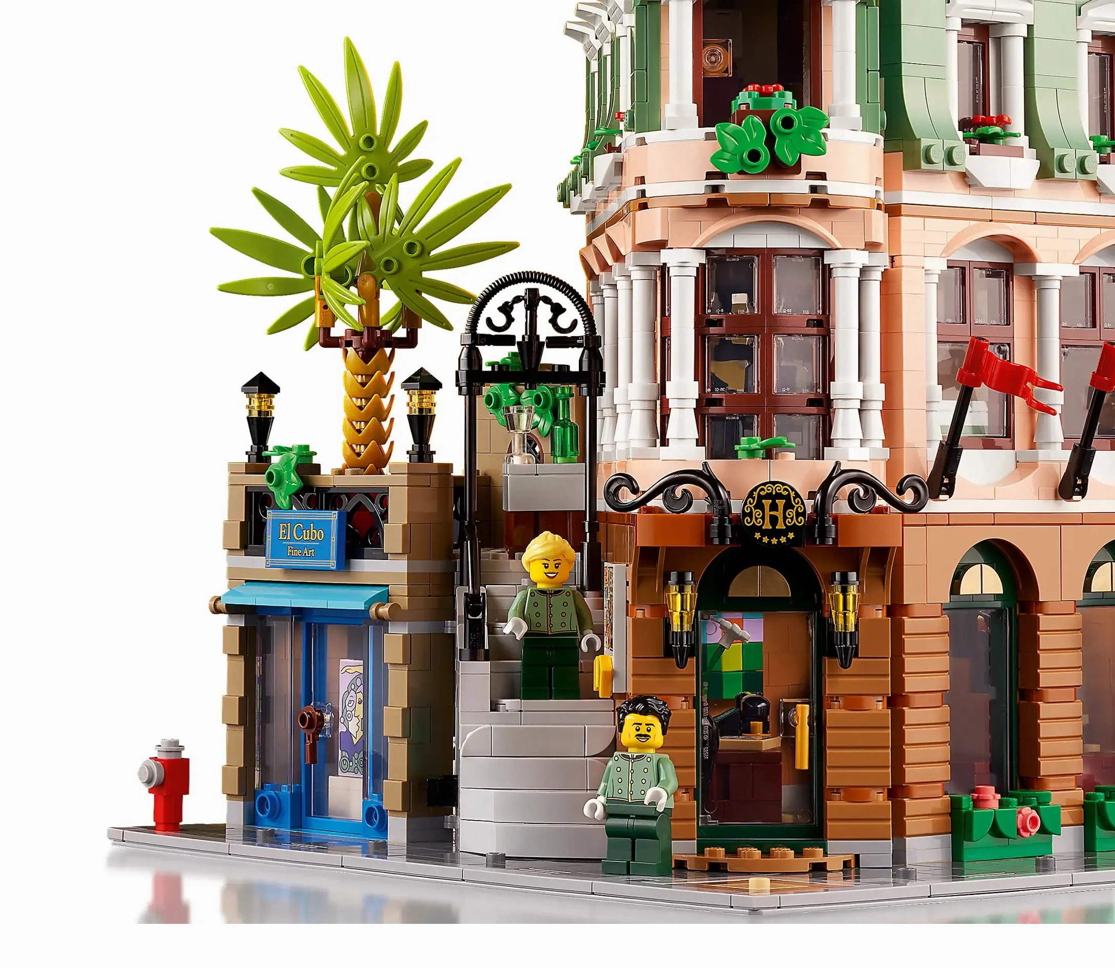 LEGO ICONS 10297 Boutique Hotel