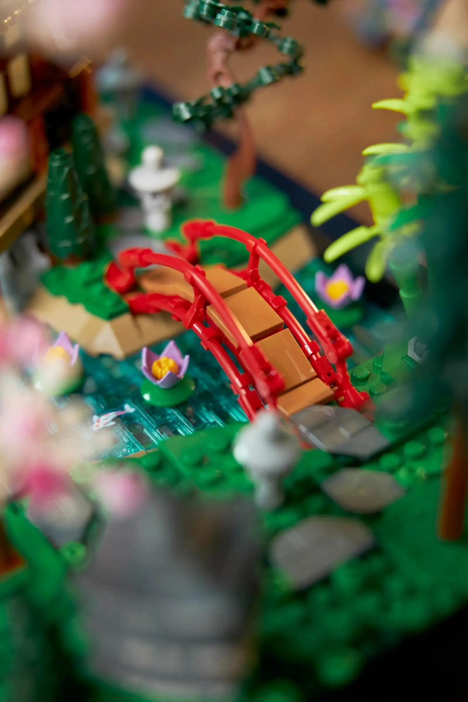 LEGO ICONS 10315 Tranquil Garden