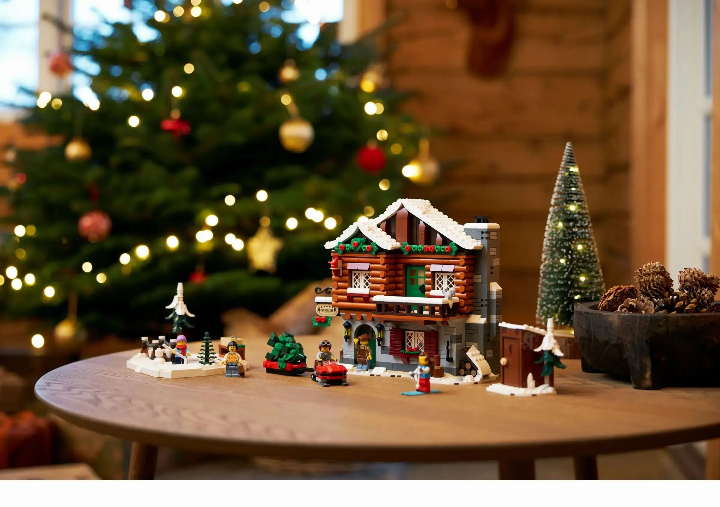 LEGO ICONS 10325 Alpine Lodge