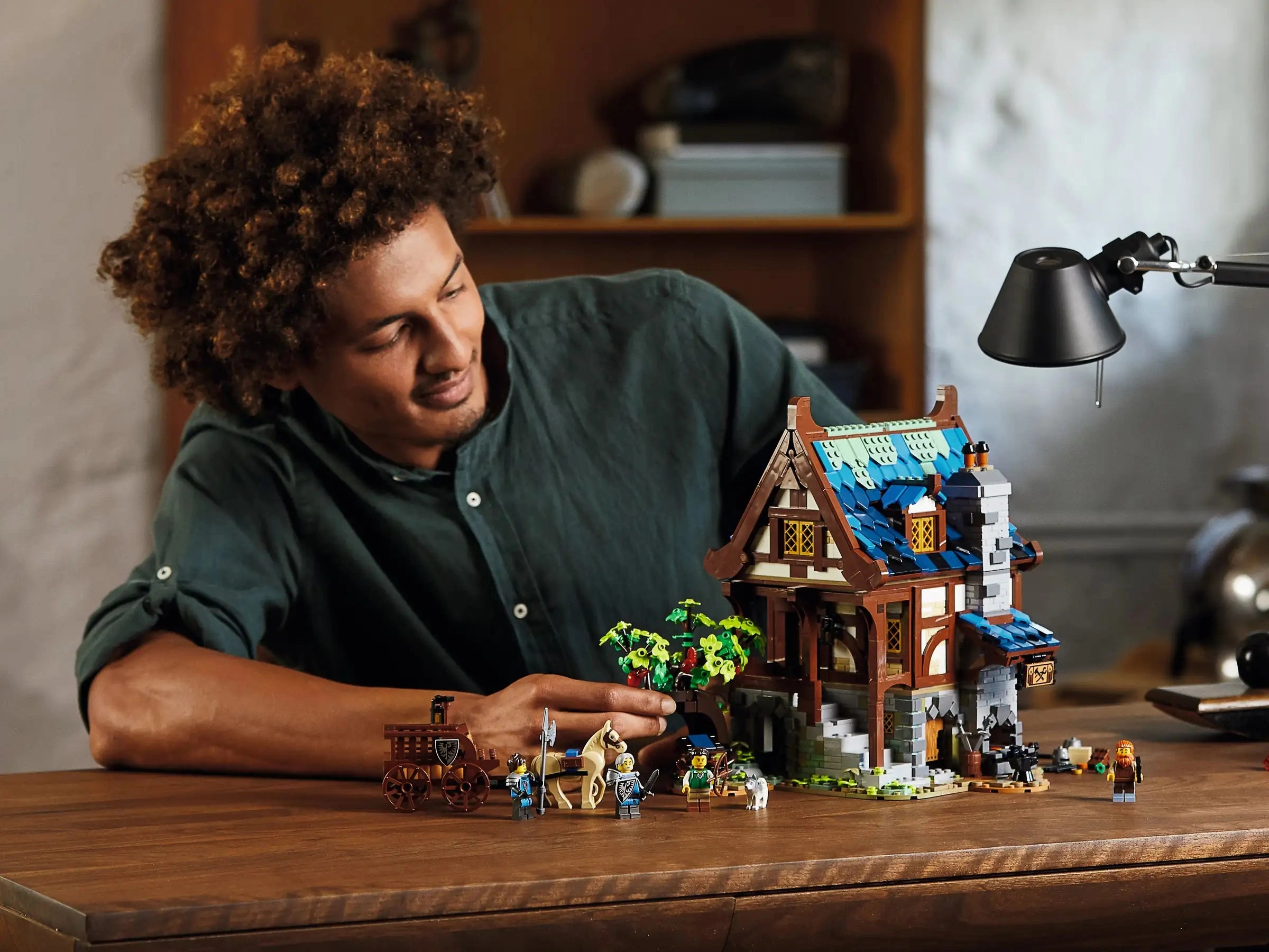 LEGO IDEAS 21325 Medieval Blacksmith