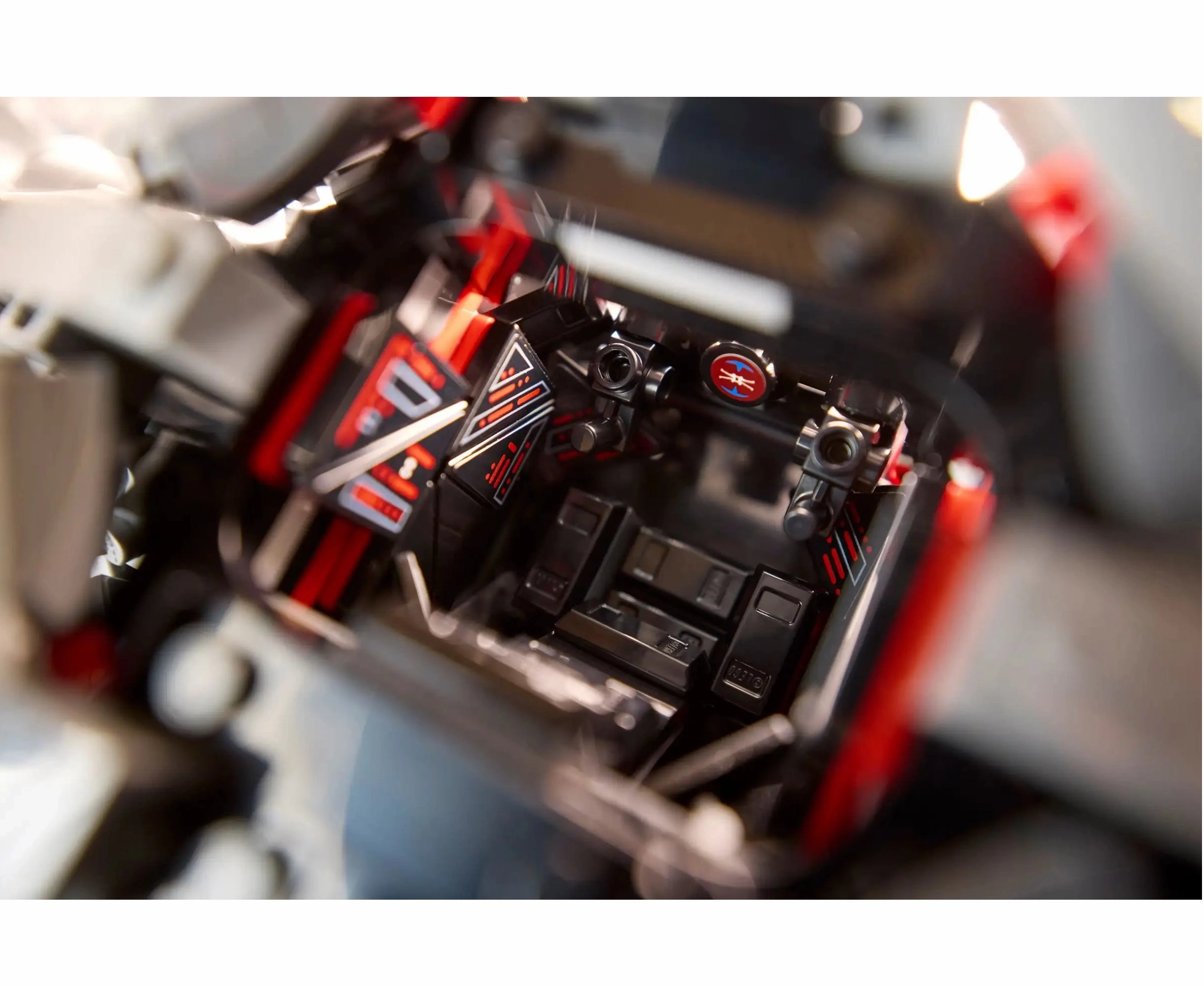 LEGO STAR WARS 75382 TIE Interceptor