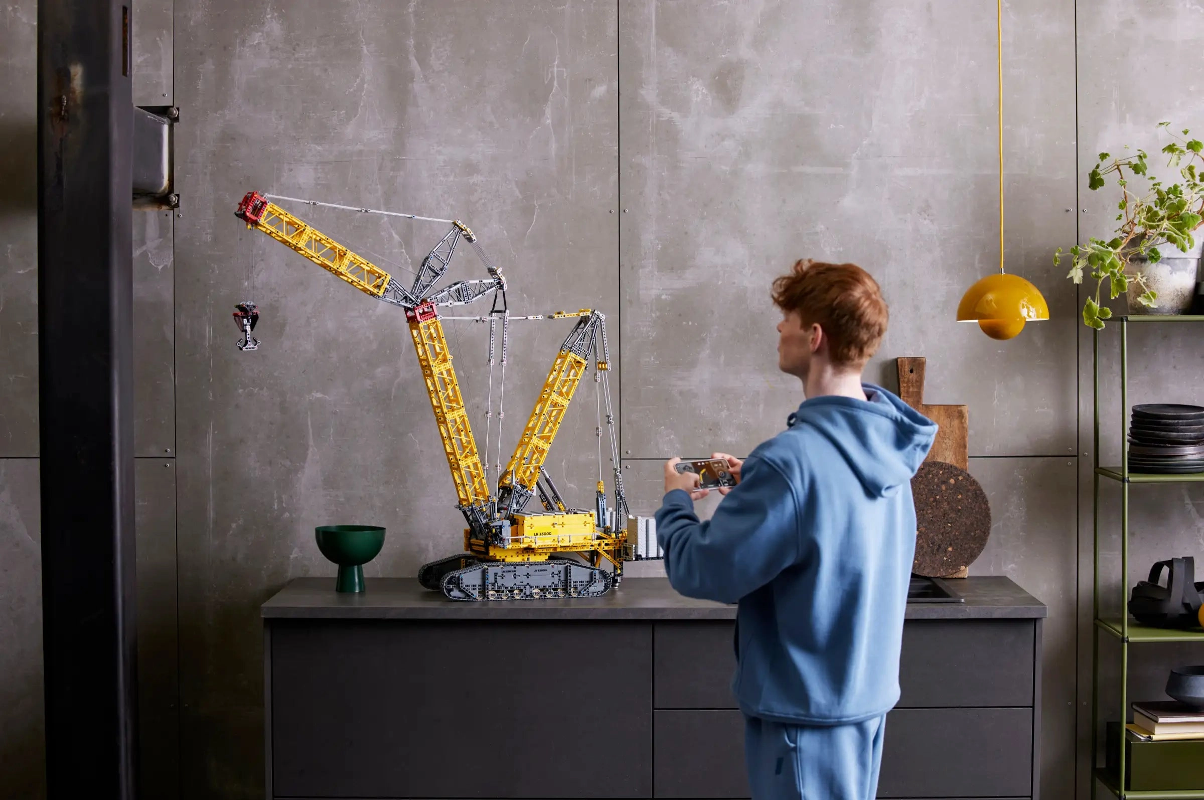 LEGO TECHNIC 42146 Liebherr Crawler Crane LR 13000