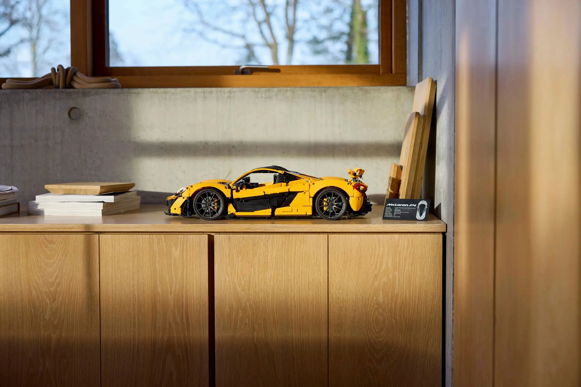 LEGO TECHNIC 42172 McLaren P1