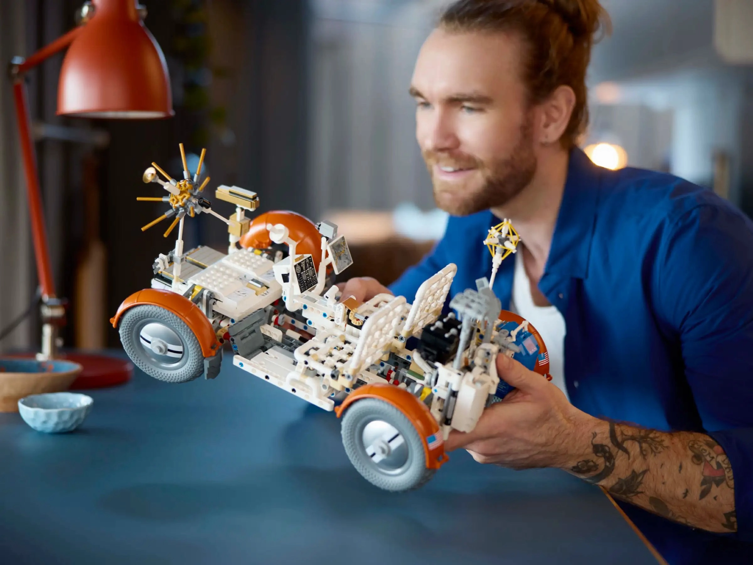 LEGO TECHNIC 42182 NASA Apollo Lunar Roving Vehicle - LRV