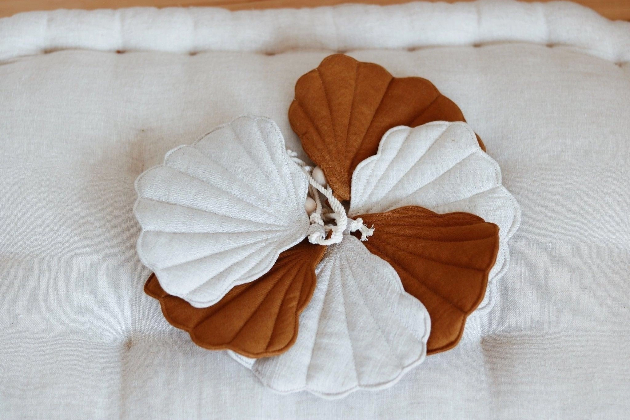 Linen Caramel Garland with Shells