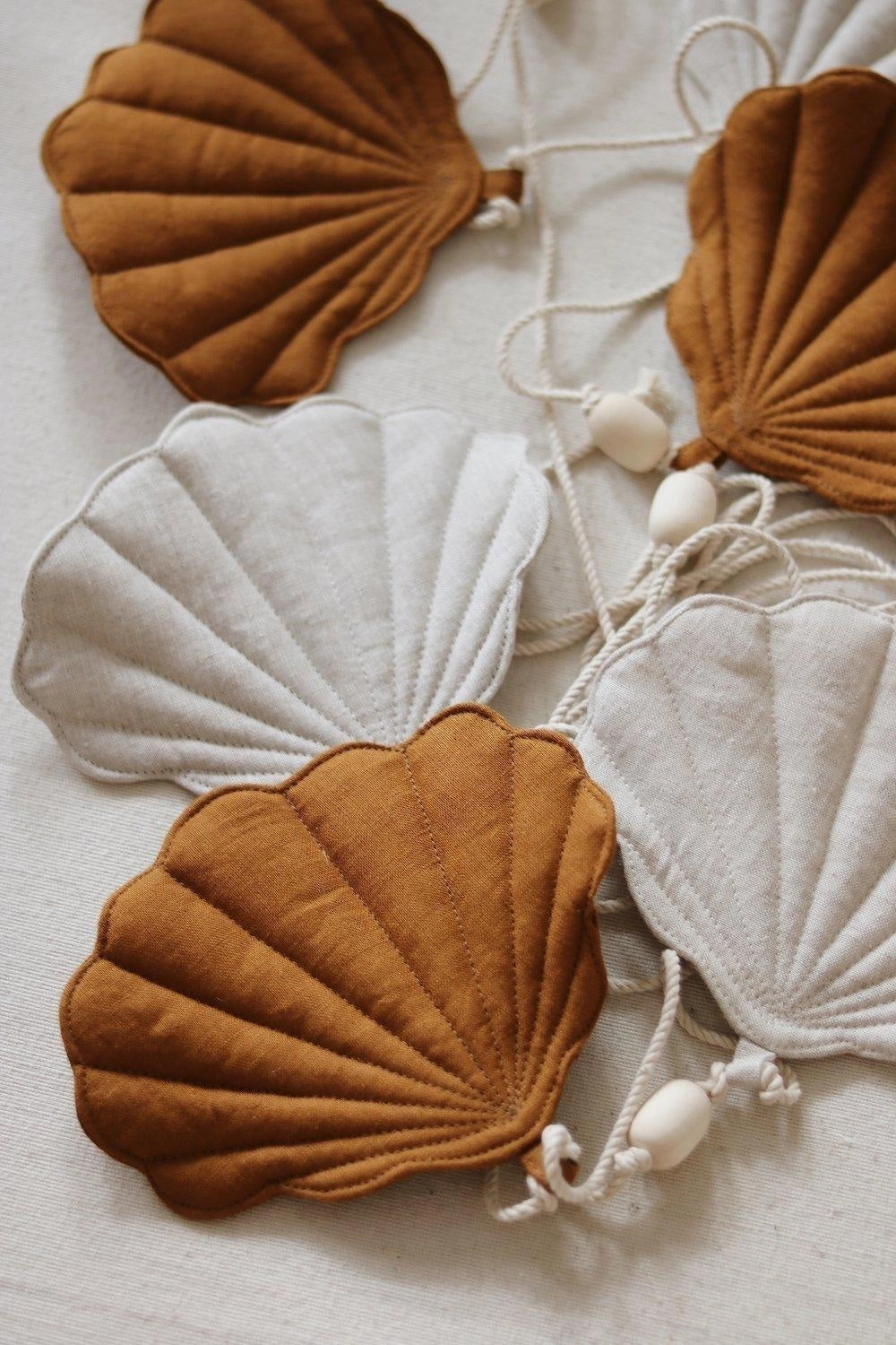 Linen Caramel Garland with Shells