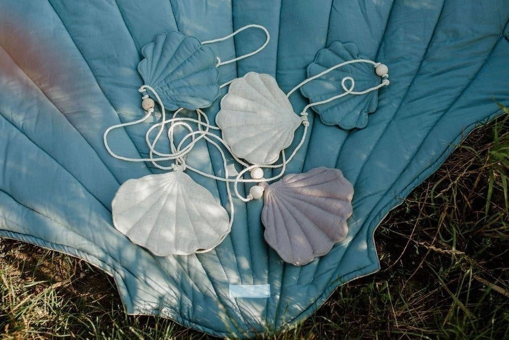 Linen Dirty Blue Garland with Shells
