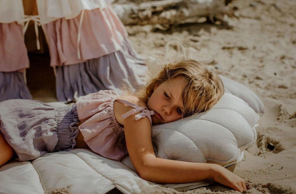Linen "Sand Shell Pillow