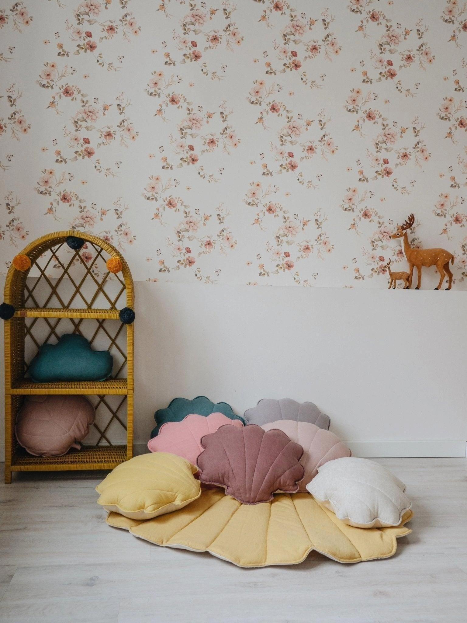 Linen "Sand Shell Pillow