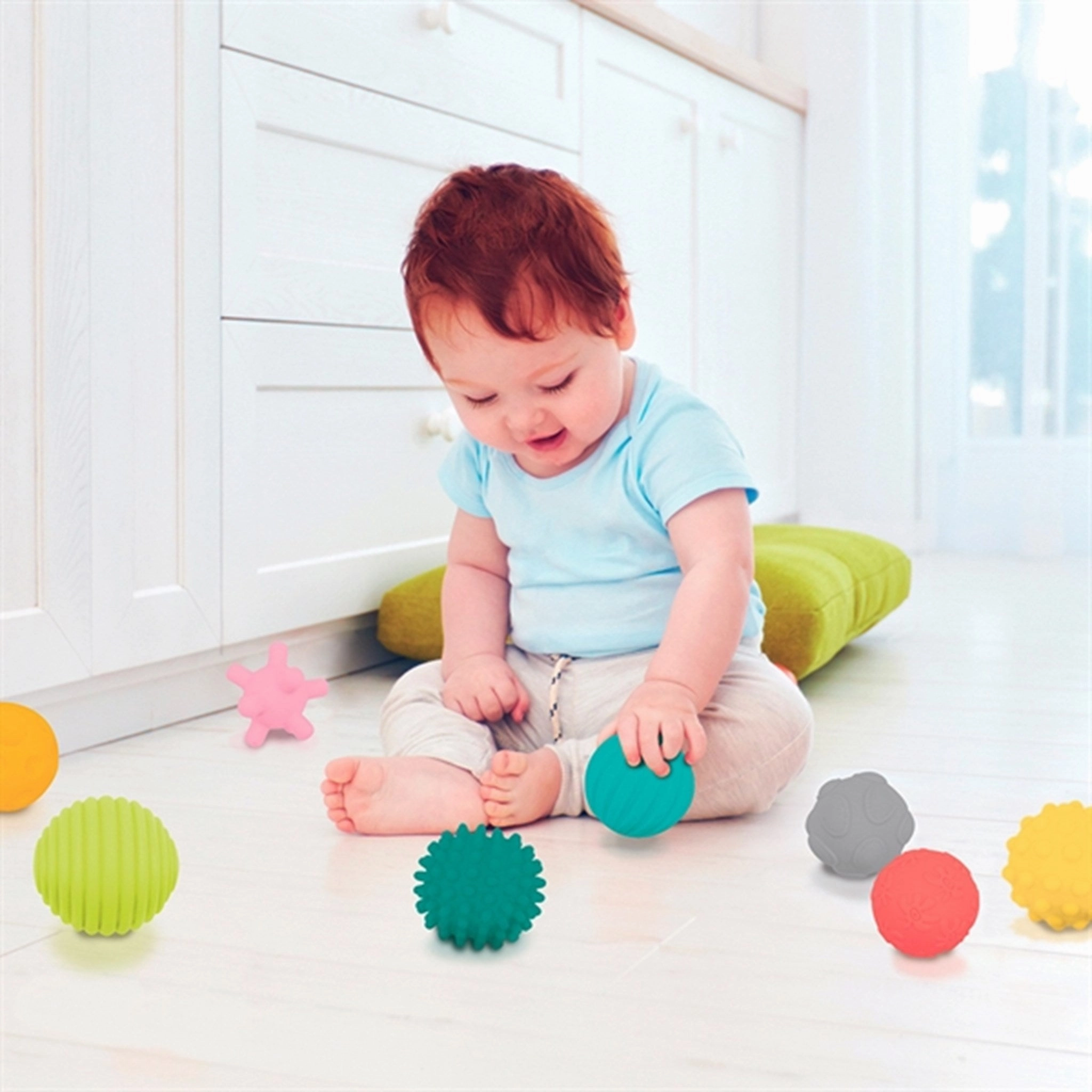LUDI Sensory Balls 8 pcs