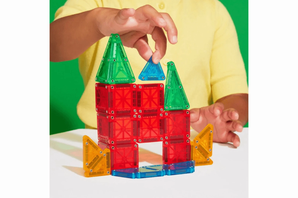 MAGNA-TILES microMAGS 26 Piece Travel Set (Bold Colours)