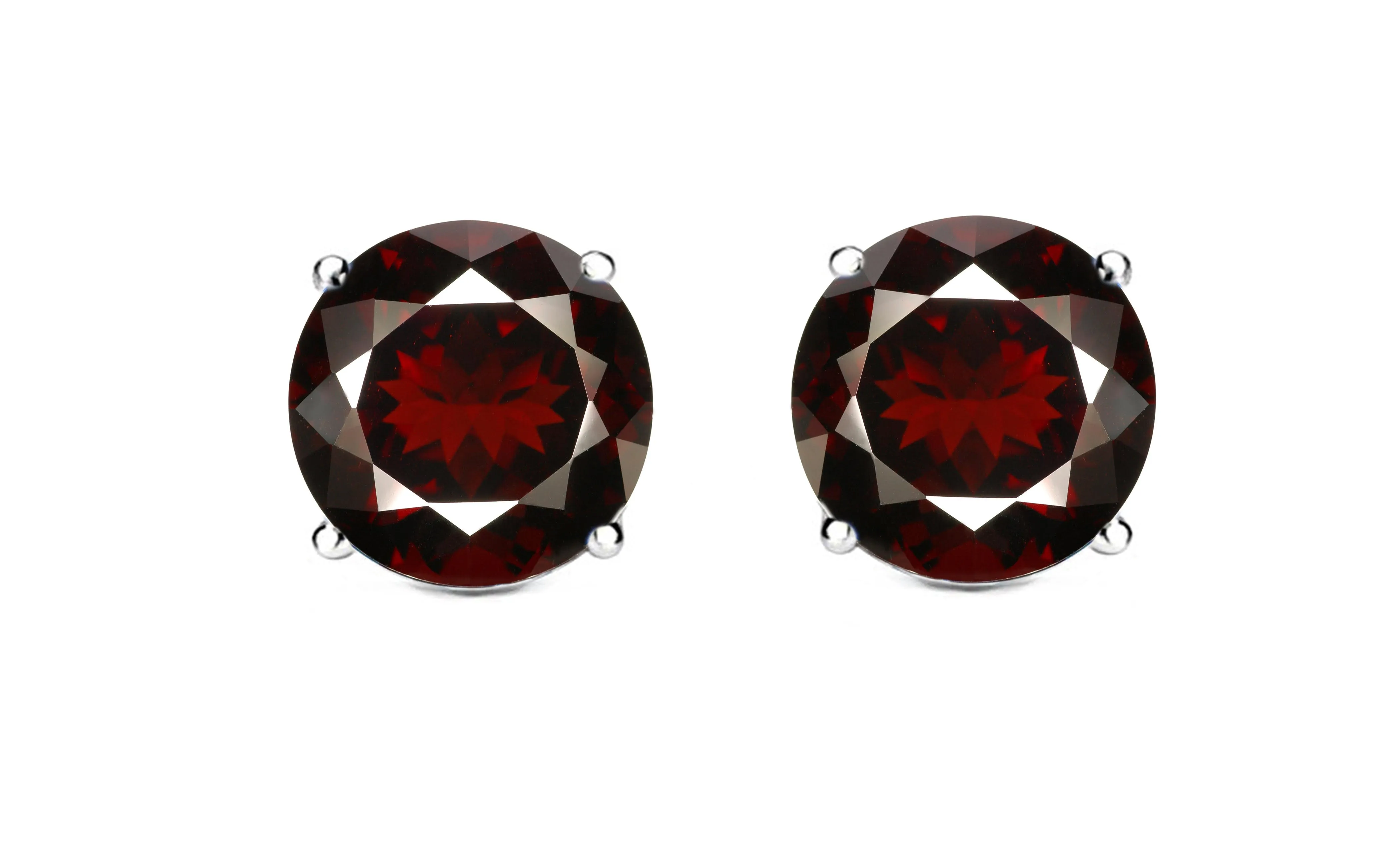 Magnolia 18k White Gold Plated Solitaire Stud Earrings with 1ct Simulated Diamond Crystals