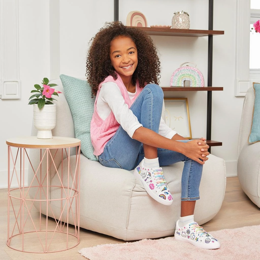 Make it Real 1324 - Sticker Chic: Rainbow Street Chic