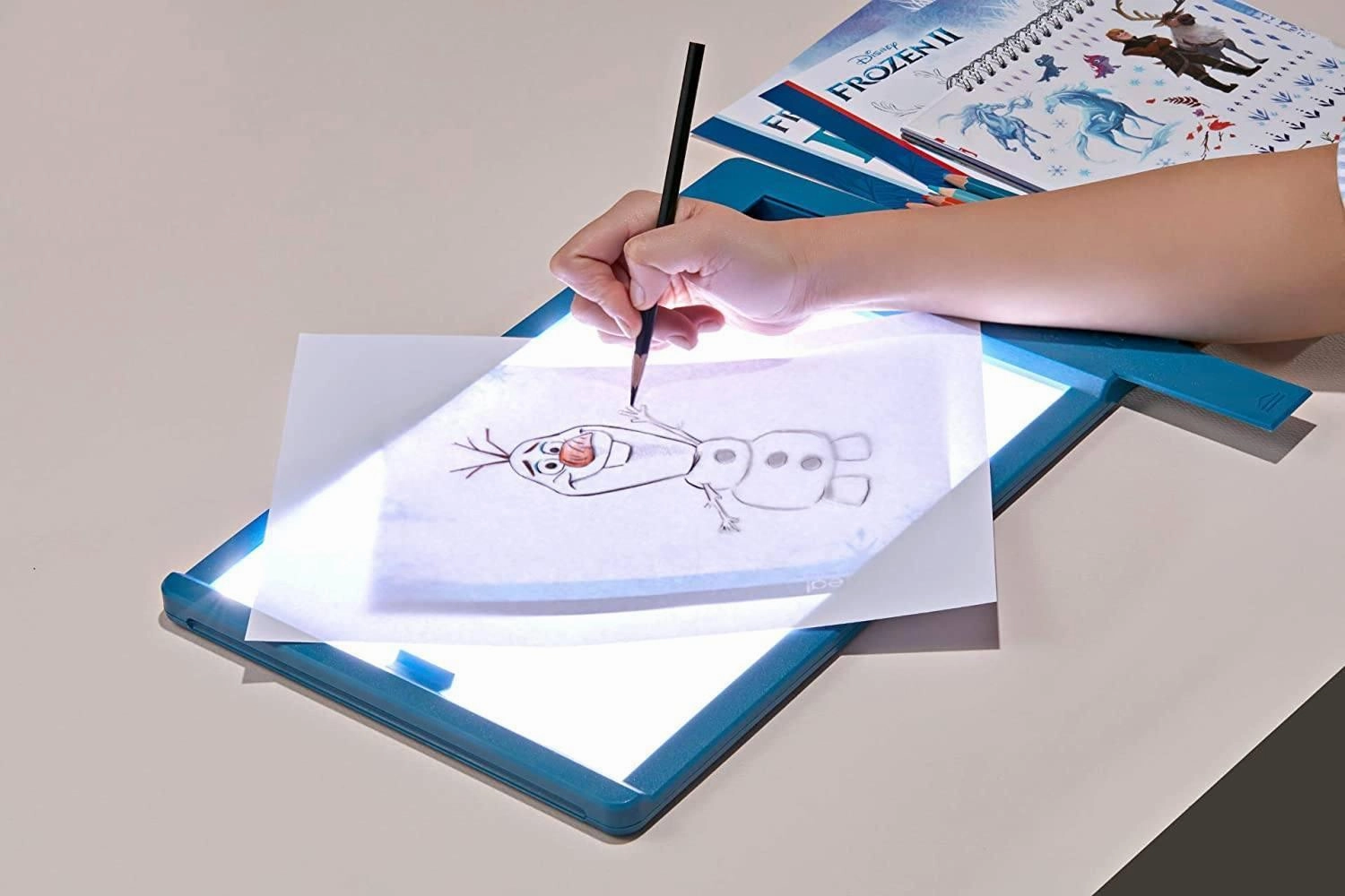Make It Real 4254 Disney Frozen 2 Fashion Design Tracing Light Table