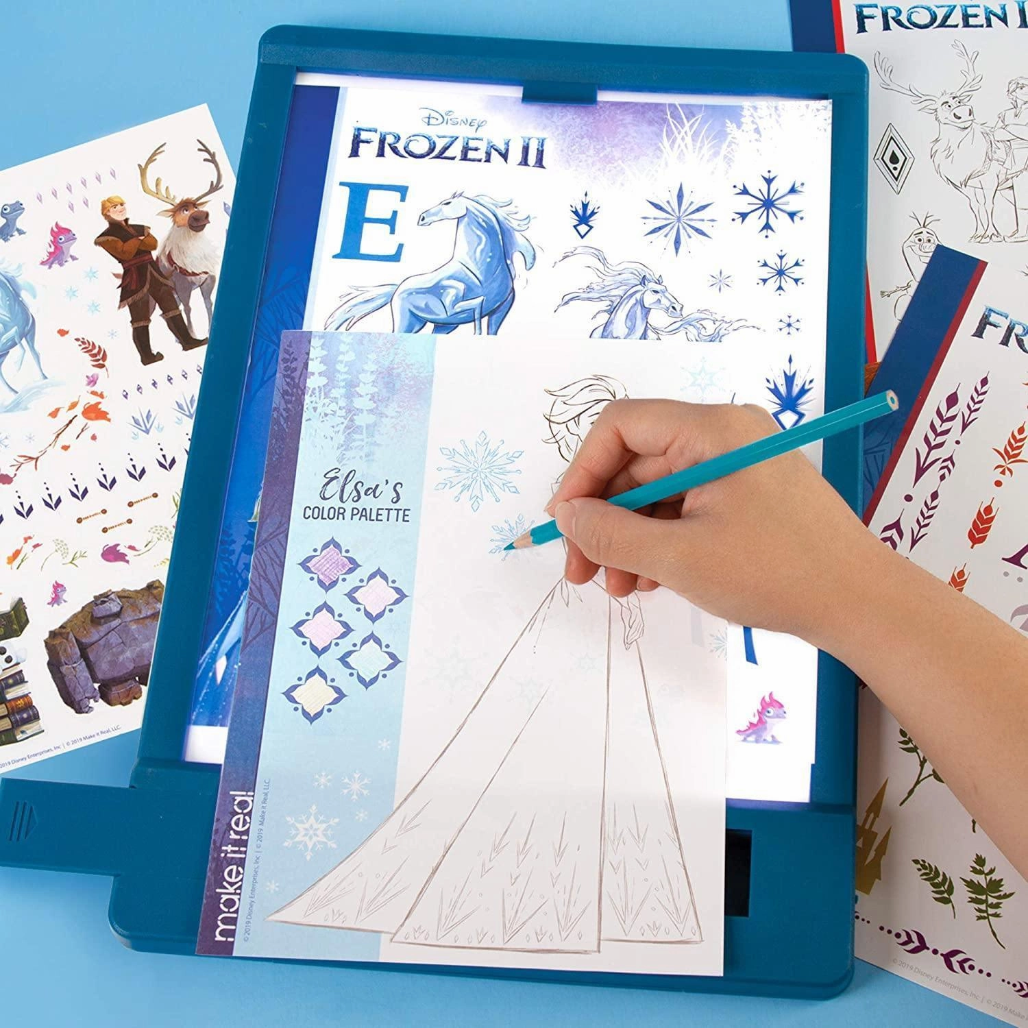Make It Real 4254 Disney Frozen 2 Fashion Design Tracing Light Table