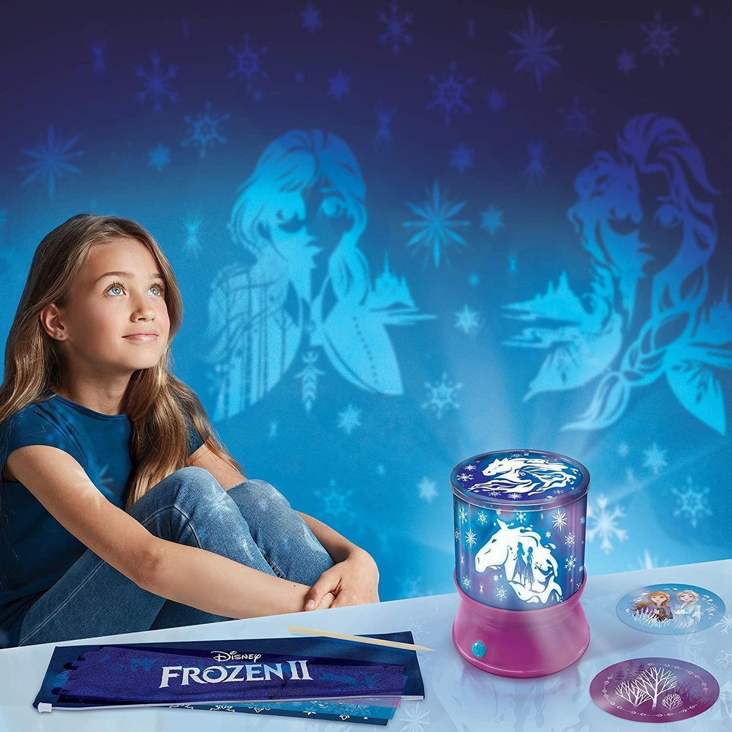 Make It Real 4324 Disney Frozen 2 Scratchart Light Projector