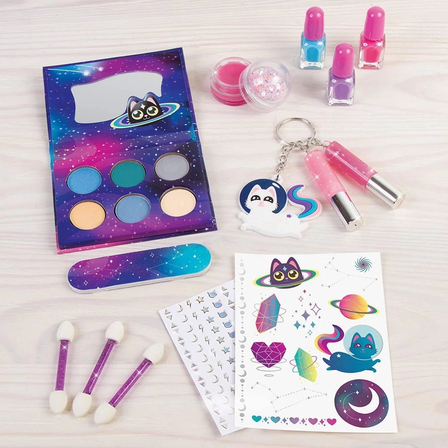 Make It Real Girl-on-The-Go Cosmetic Set