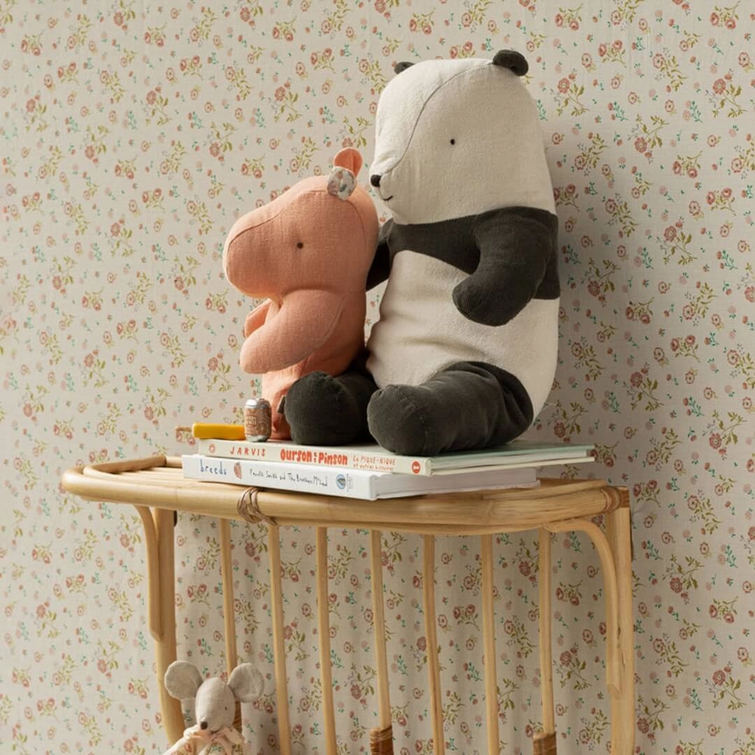 Medium Panda
