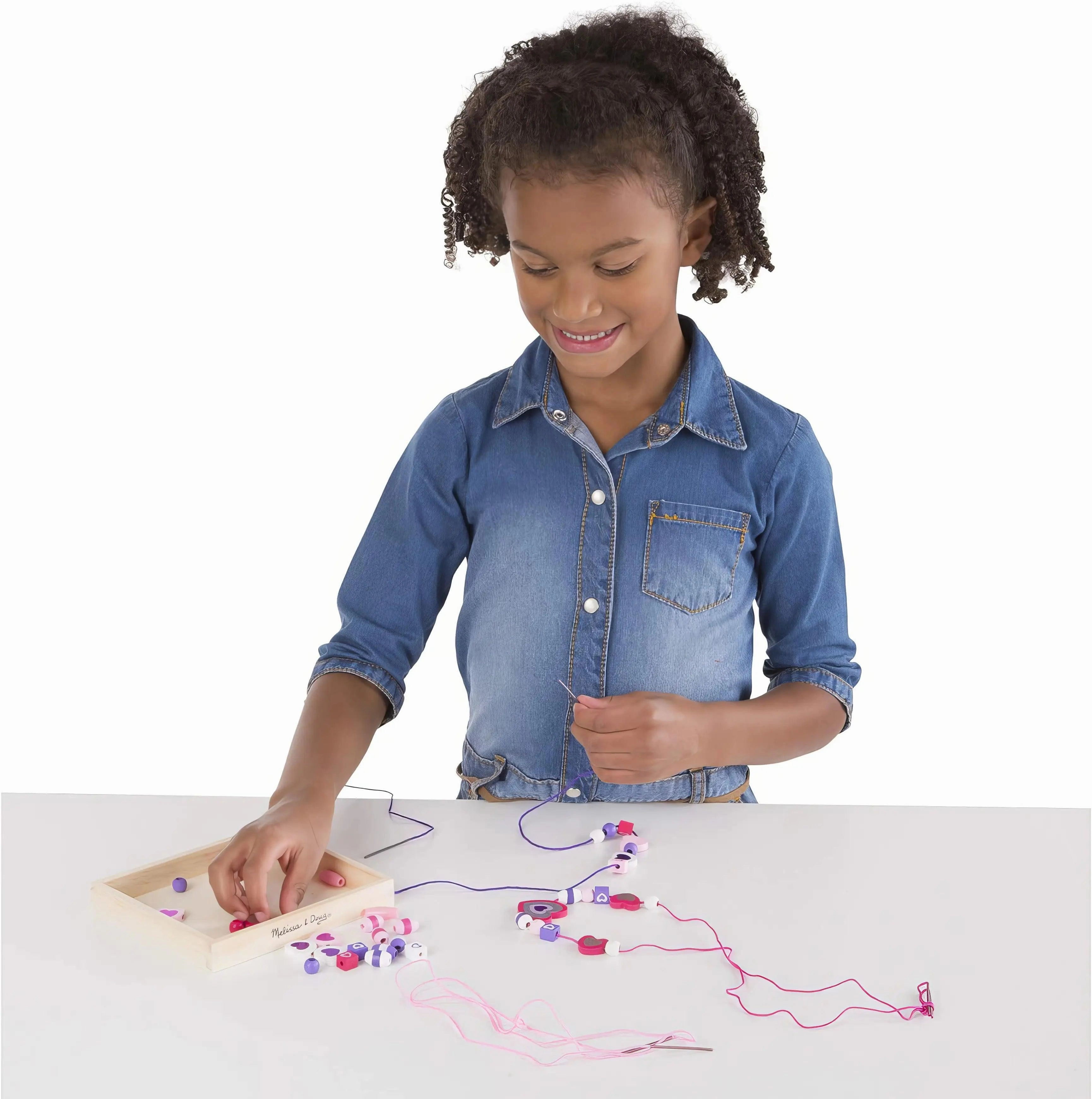 Melissa & Doug 19495 Shimmering Hearts Wooden Bead Set