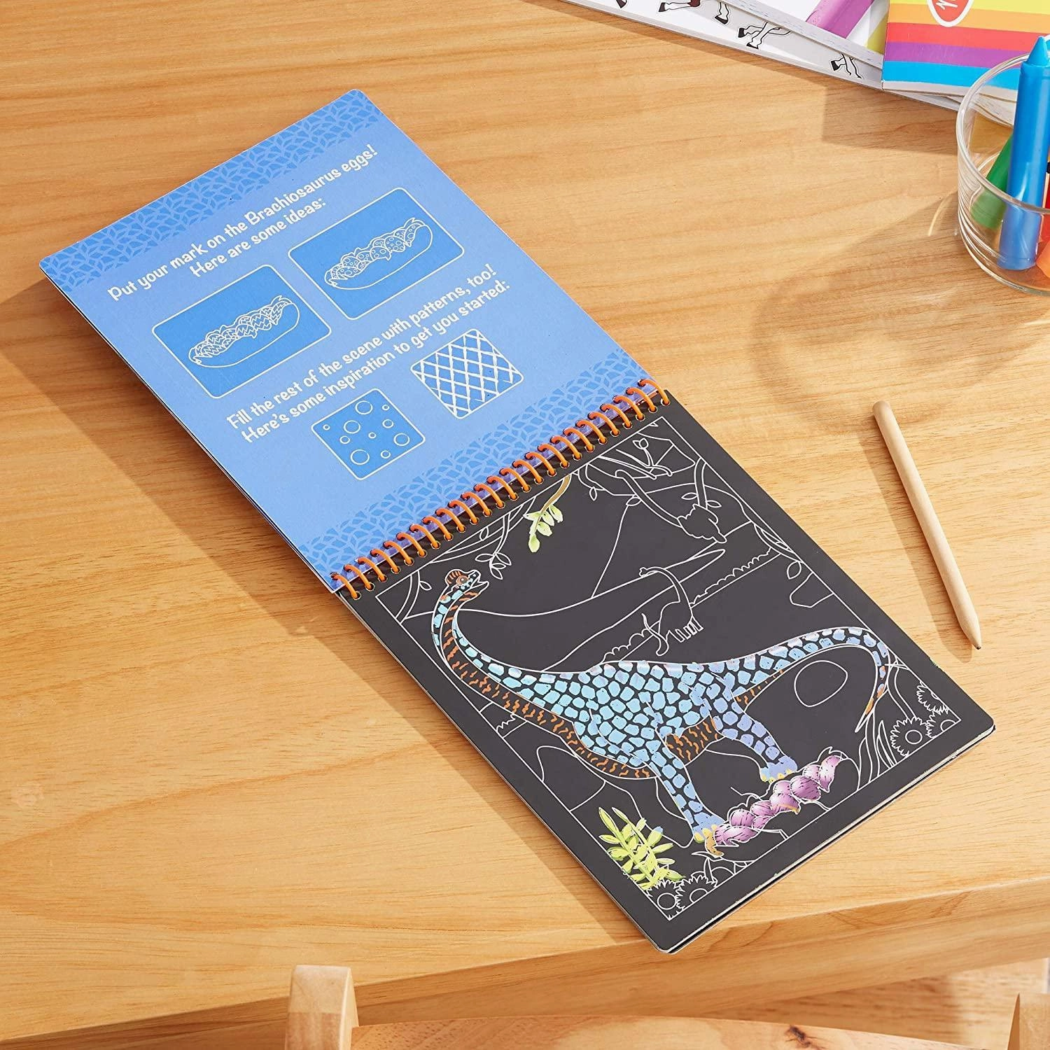 Melissa & Doug 40514 Scratch Art-Dinosaur Activity Book