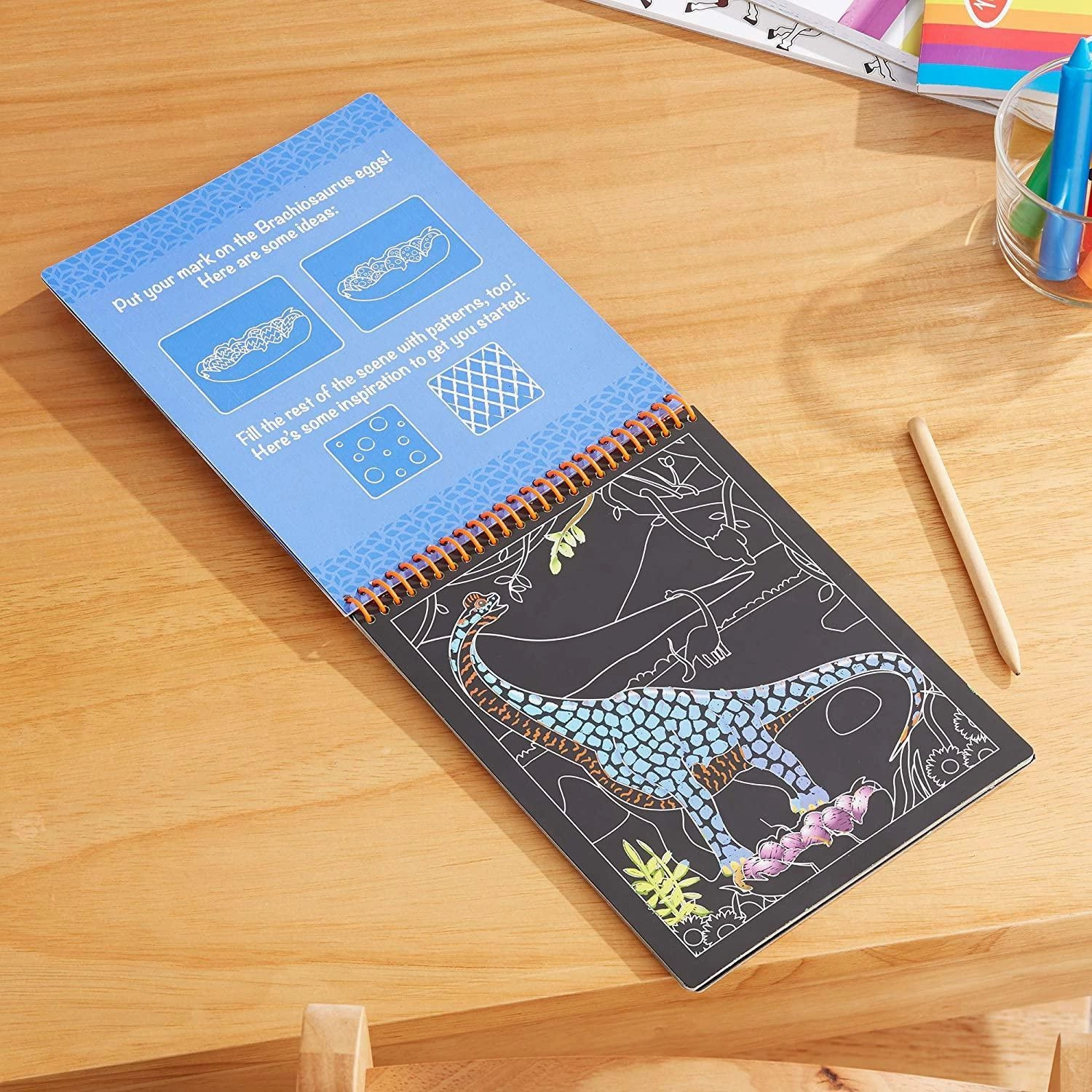 Melissa & Doug 40514 Scratch Art-Dinosaur Activity Book