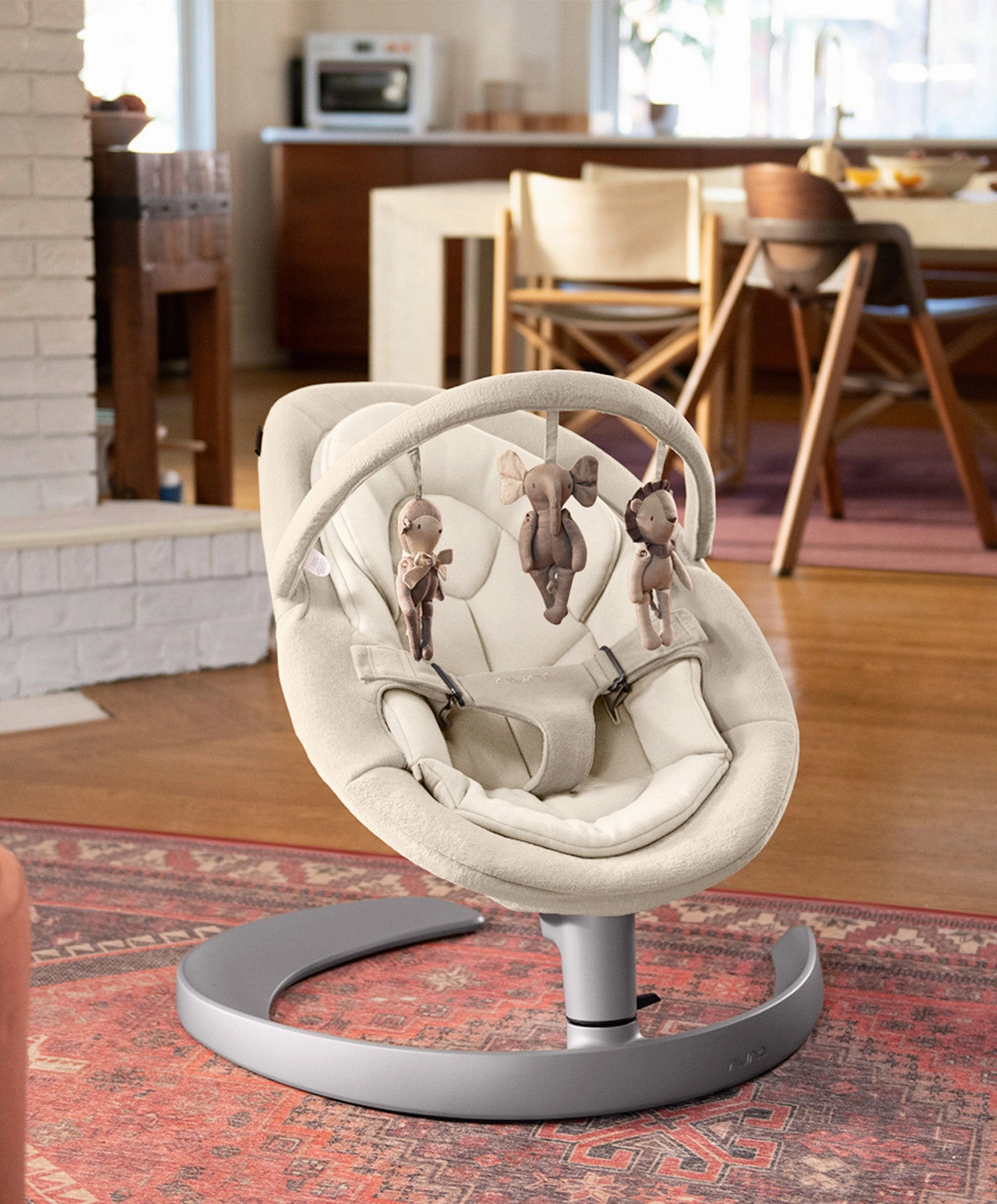 Nuna LEAF Grow Bouncer  Cloud