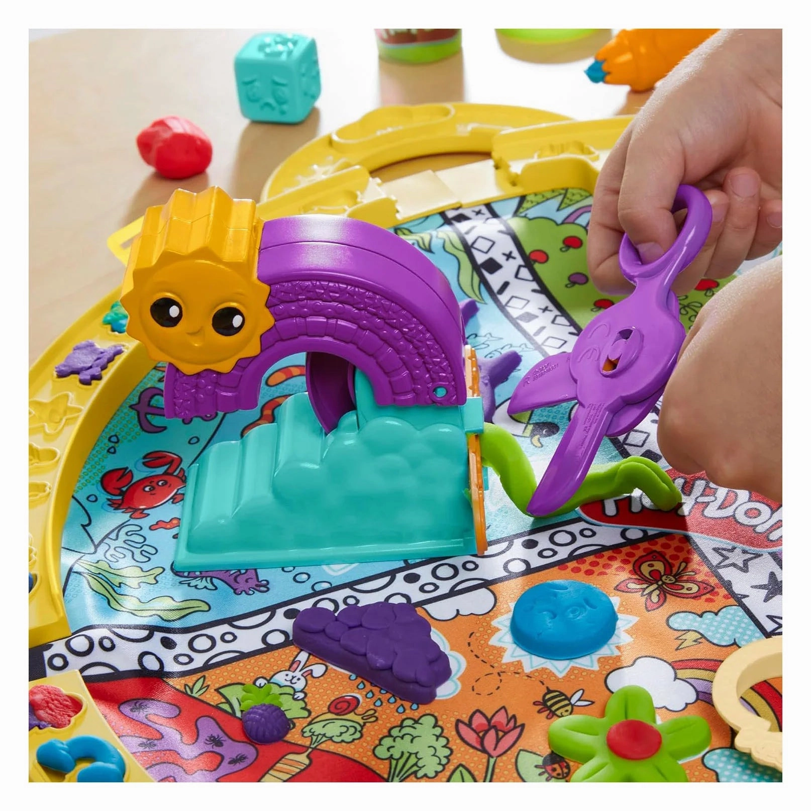 Play-Doh Fold & Go Playmat