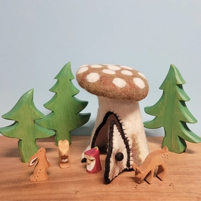 Pre-Order Felt Mushroom Hideaway, Brown (Ships around end of June)