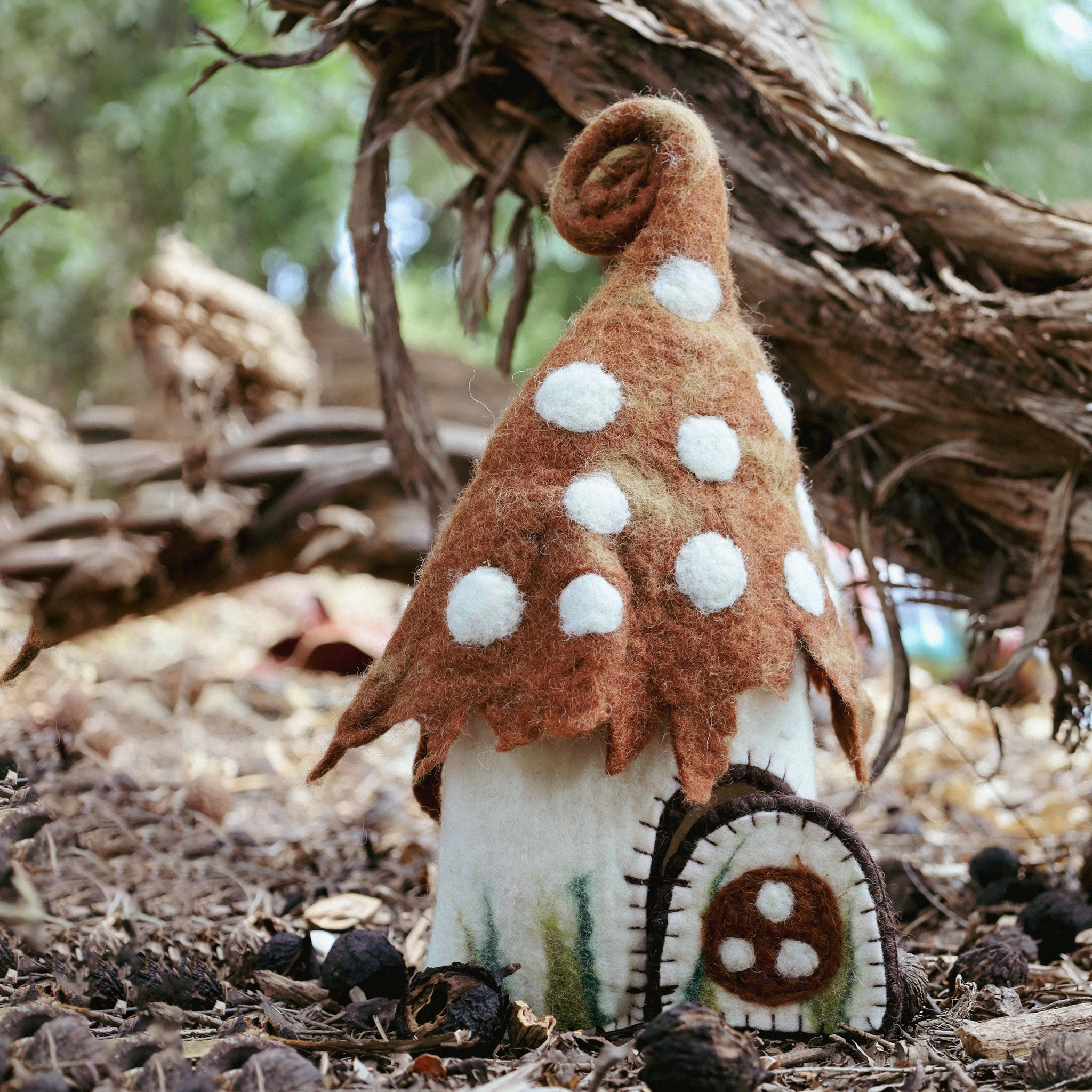 Pre-Order Felt Toadstool Home, Brown (Ships around end of June)