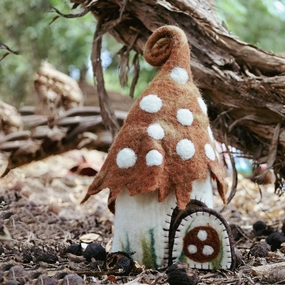 Pre-Order Felt Toadstool Home, Brown (Ships around end of June)