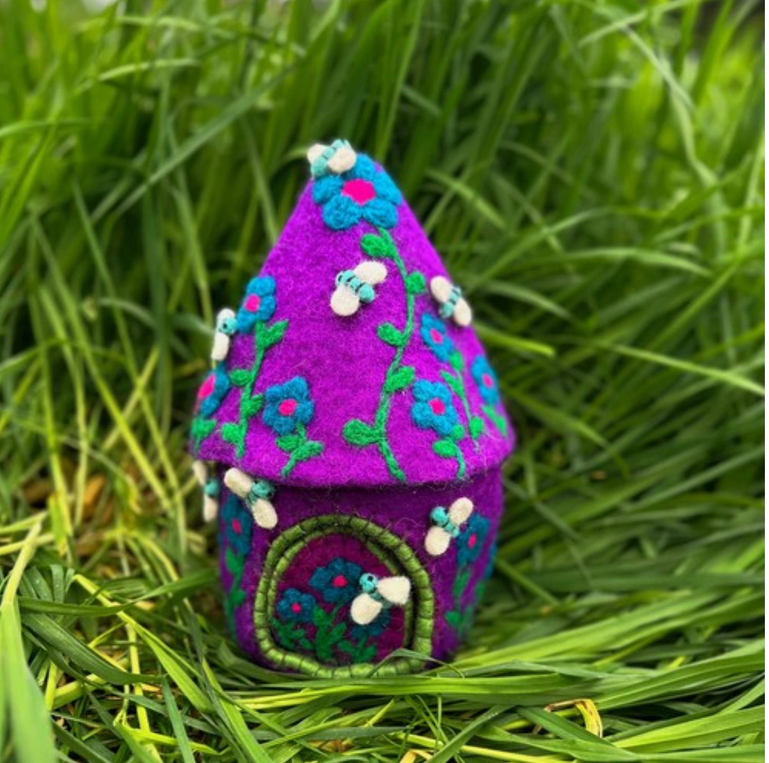 Pre-Order Small Blue Bee Home (Ships around end of June)