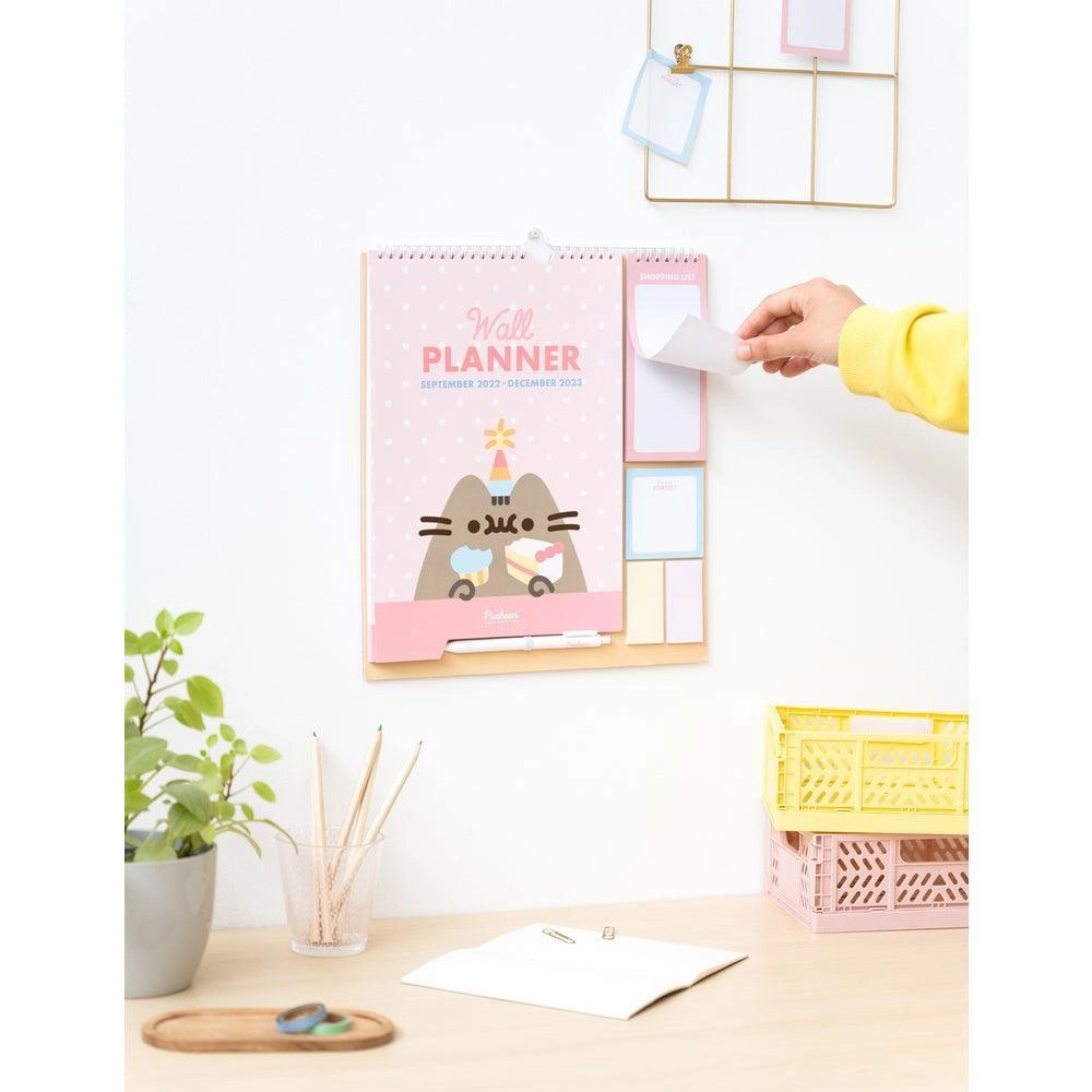 Pusheen 2022/2023 Wall Planner