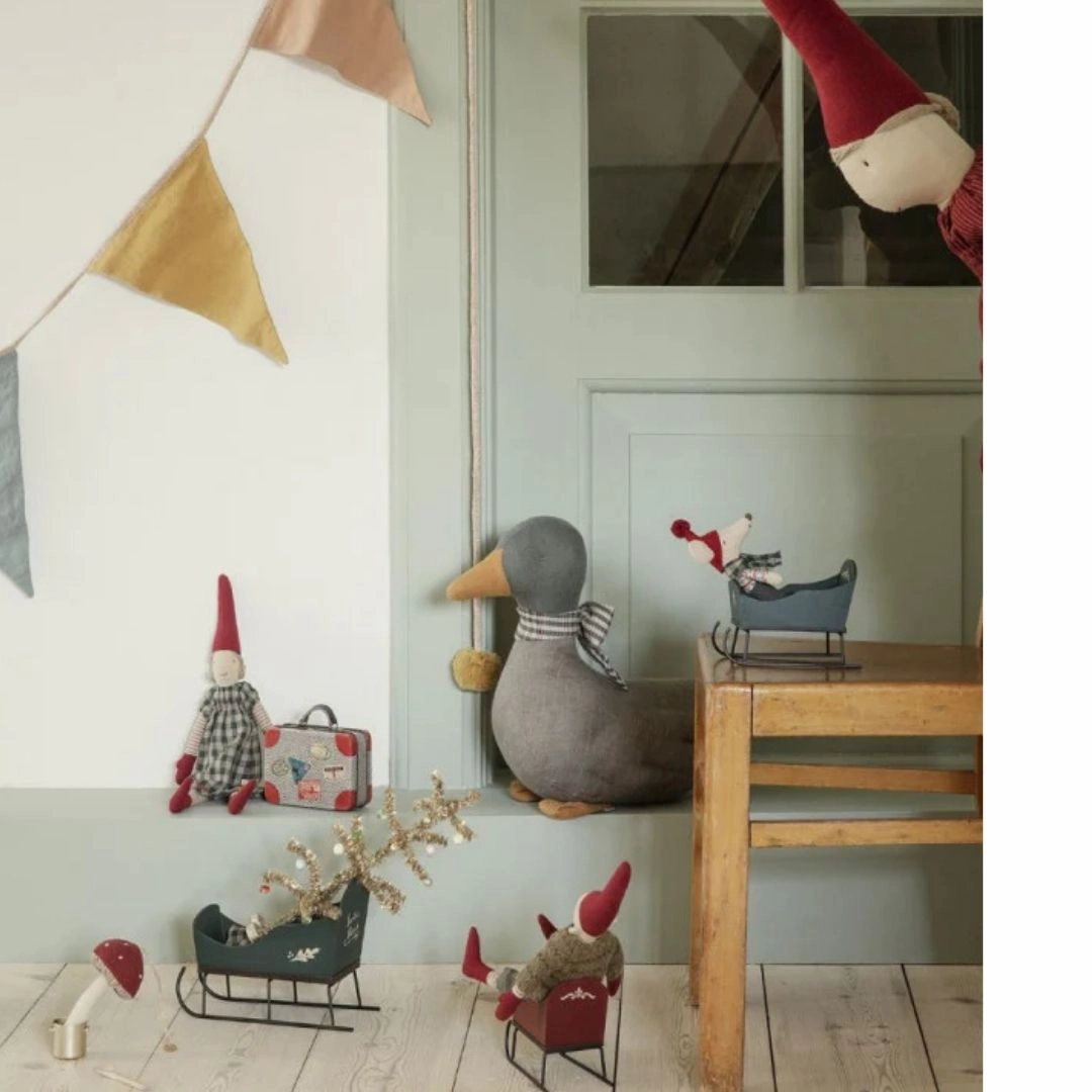 Red Mouse Sleigh