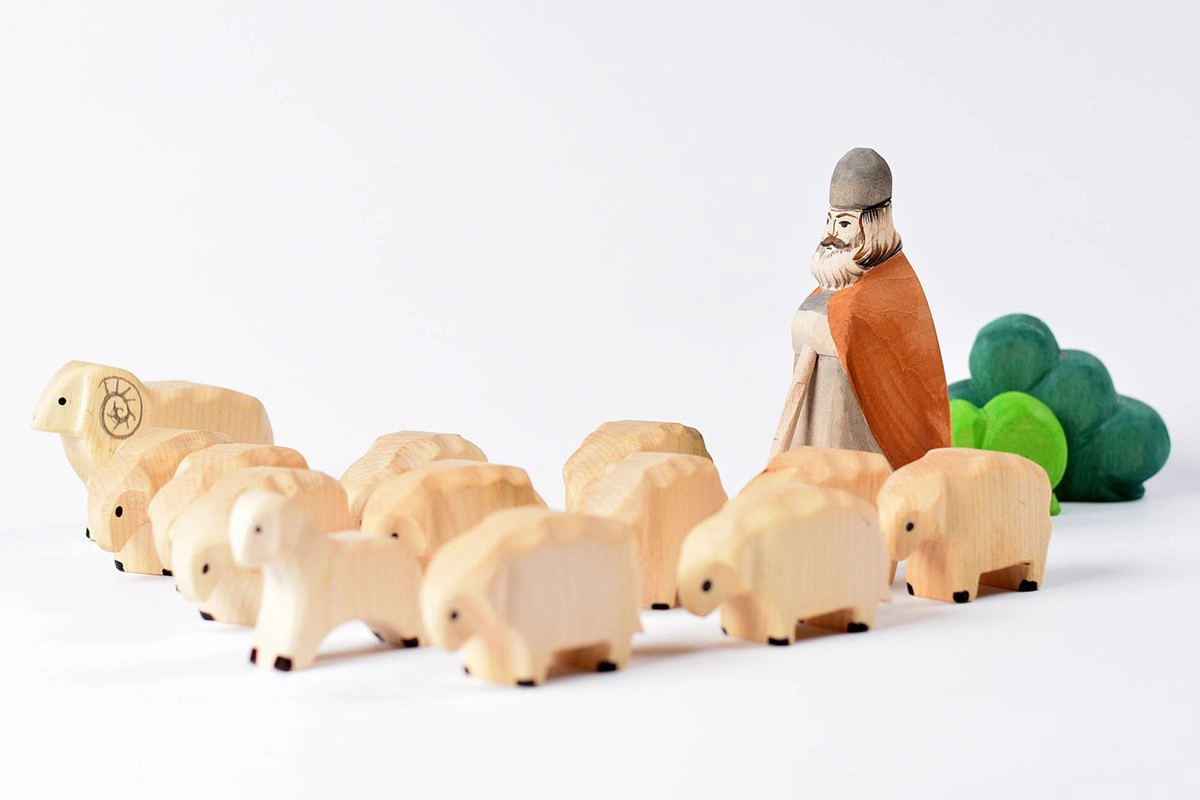 Sale Bumbu Shepherd with Beard, Standing