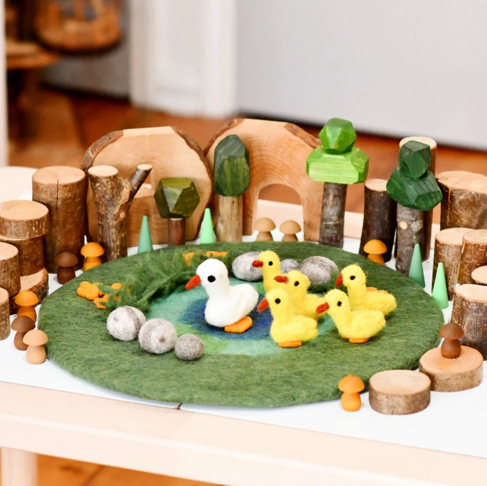 Sale Duck Pond with 6 Ducks Play Mat Playscape