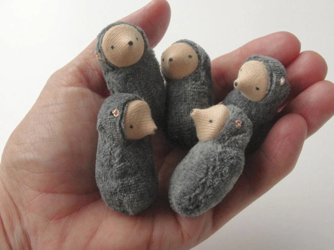 Sale Fairyshadow Little Critter in a Hedge Cozy, Gray Mole